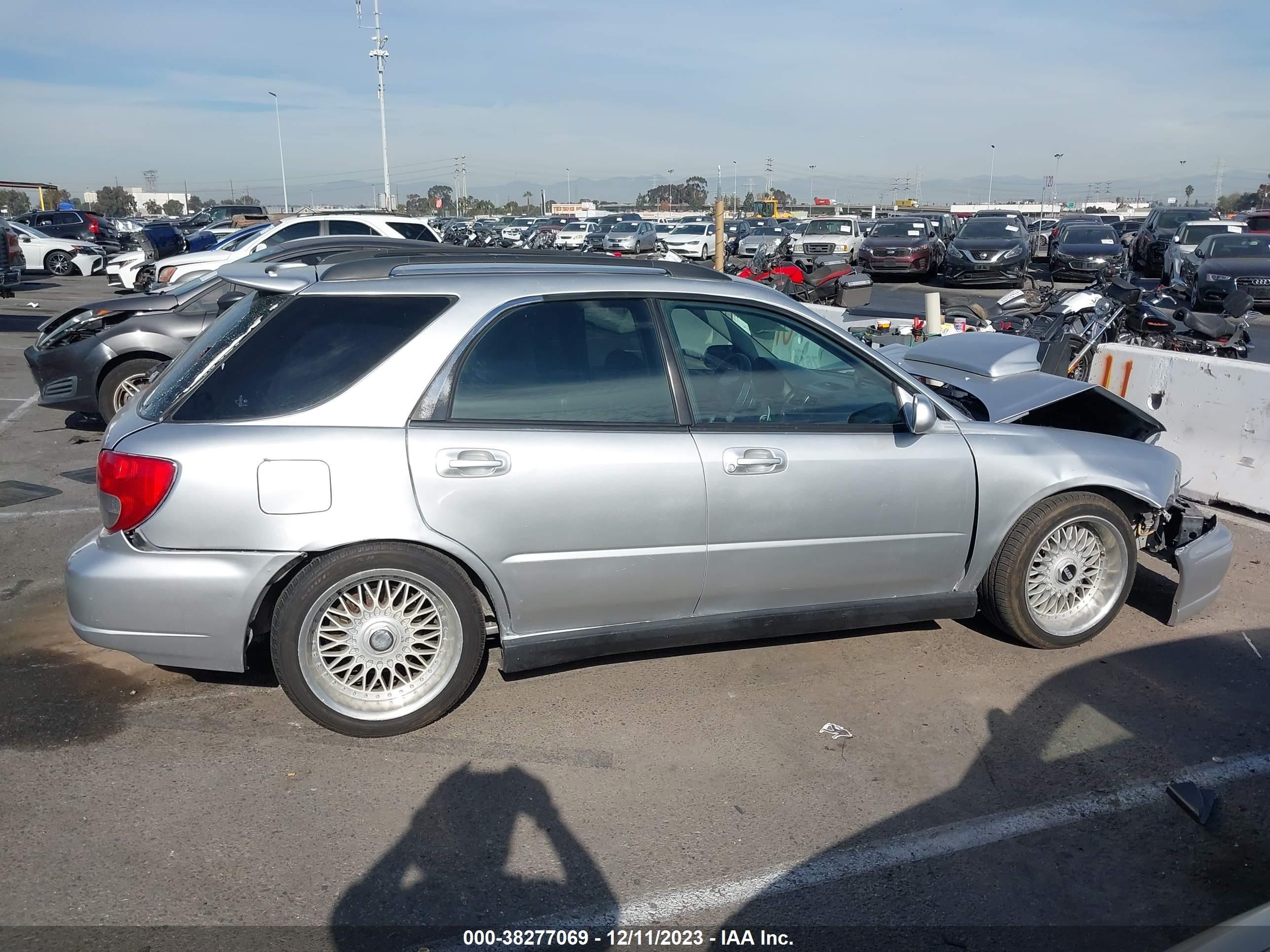 Photo 12 VIN: JF1GG29602G813982 - SUBARU IMPREZA 