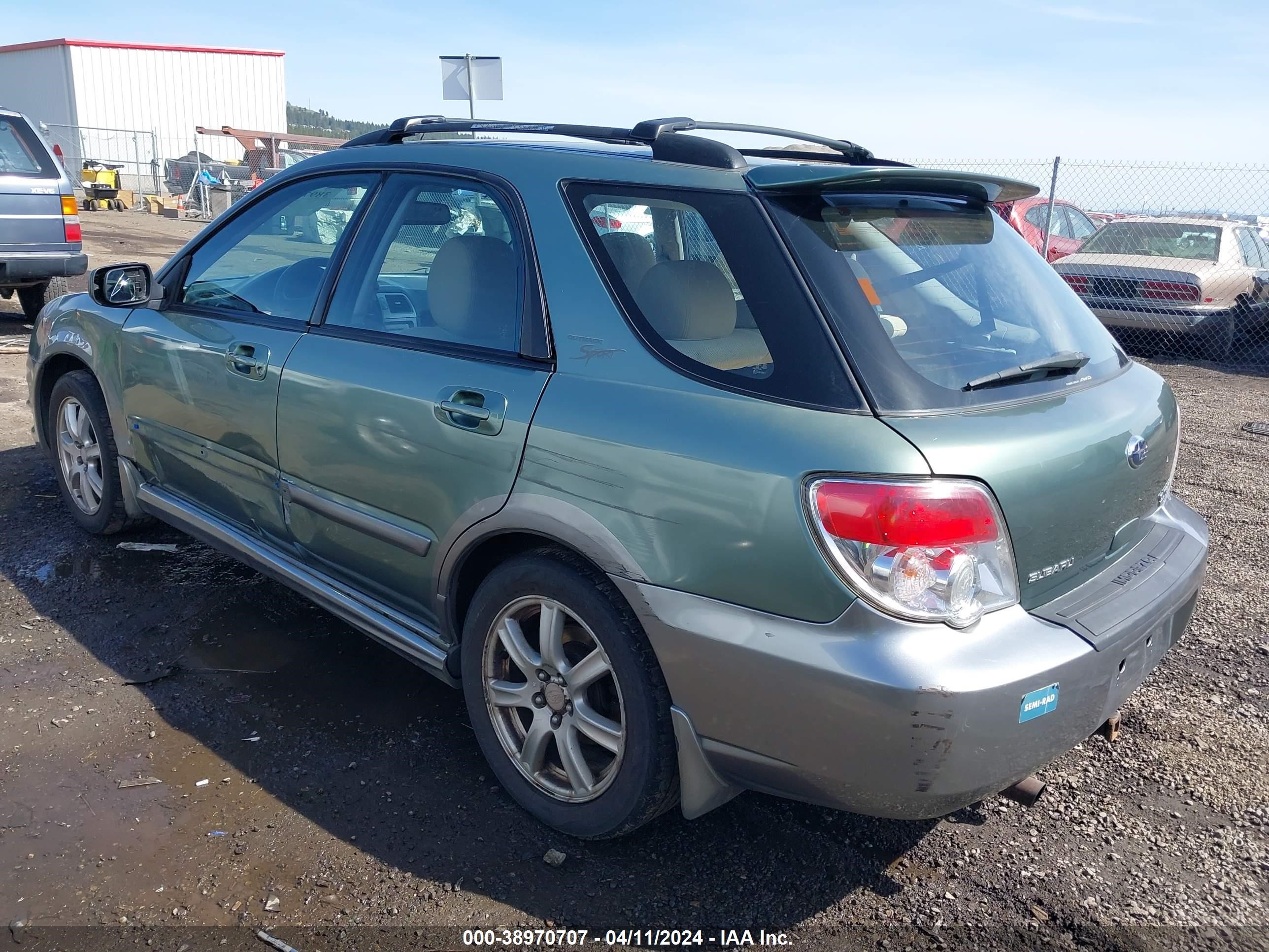 Photo 2 VIN: JF1GG636X7H818401 - SUBARU NULL 