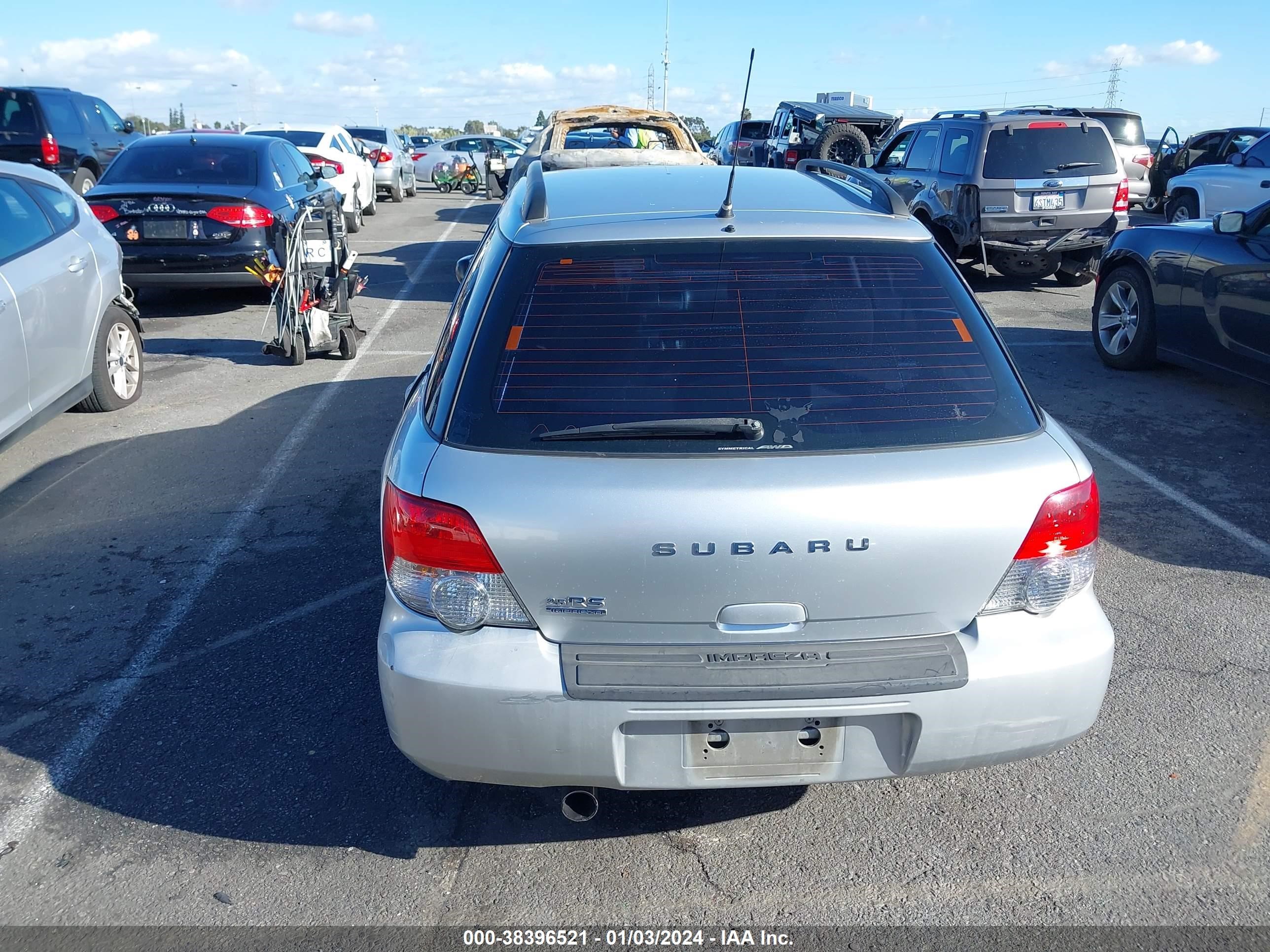 Photo 15 VIN: JF1GG67565H818118 - SUBARU IMPREZA 