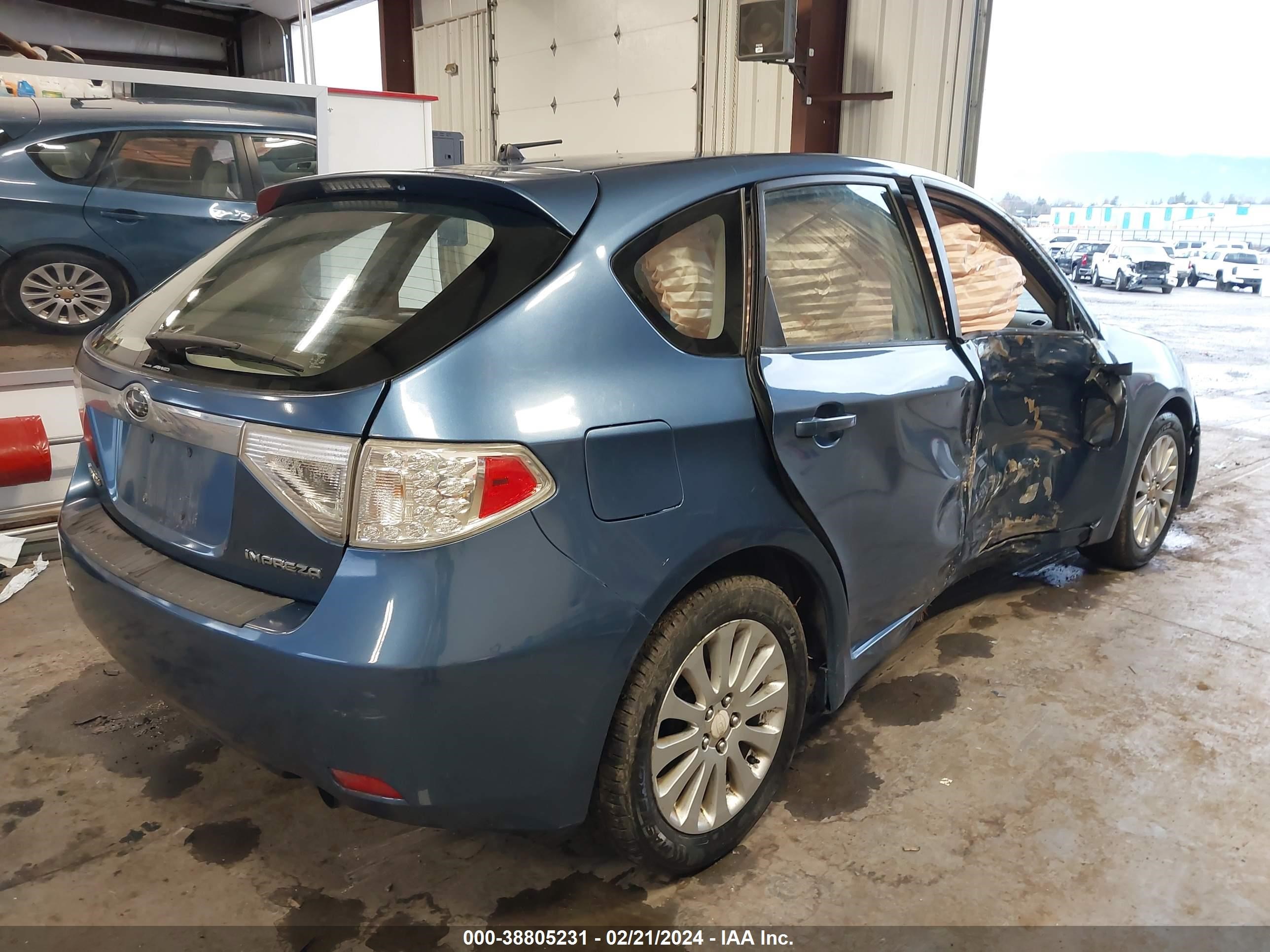 Photo 3 VIN: JF1GH61688G816590 - SUBARU IMPREZA 