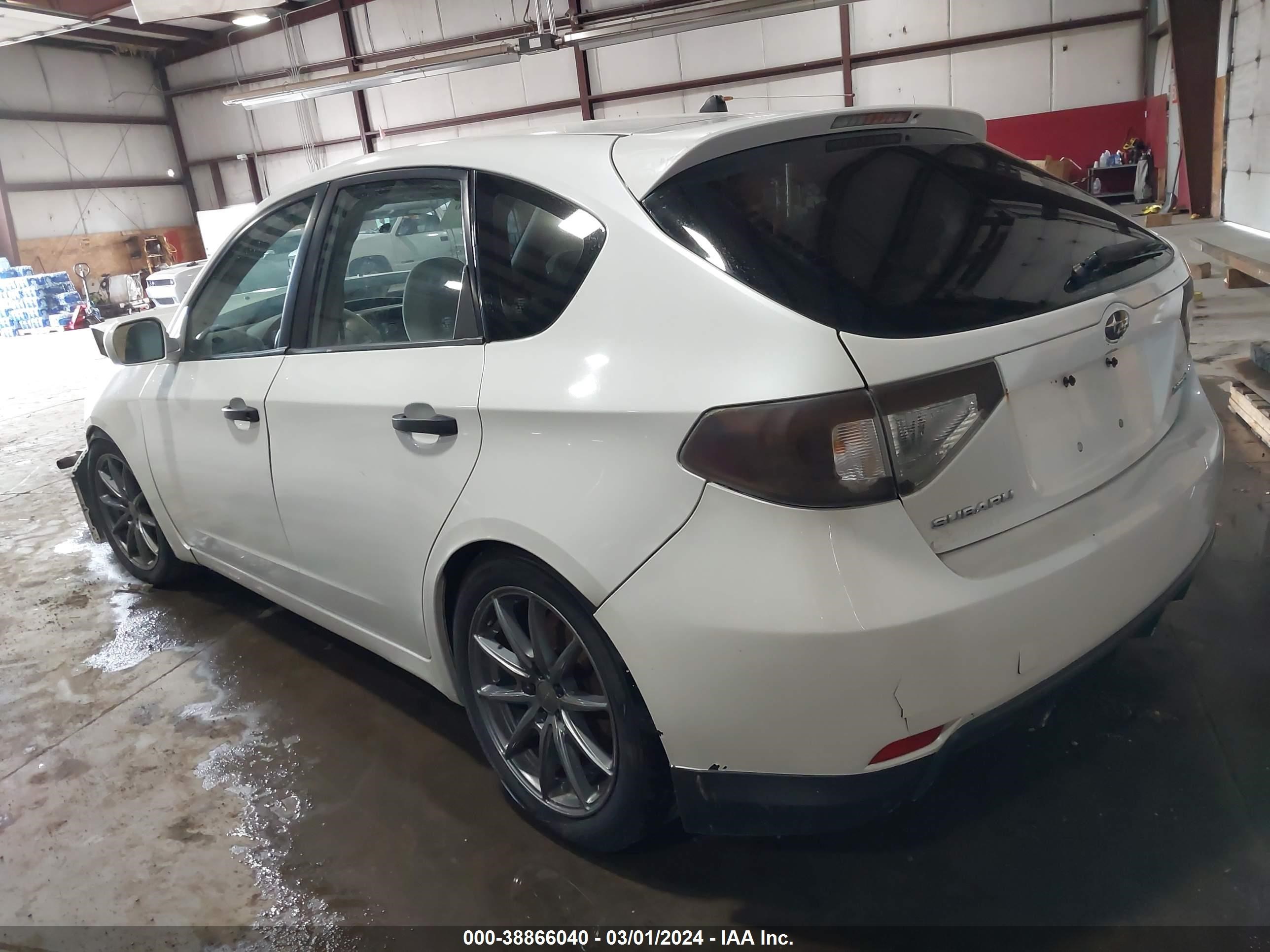 Photo 2 VIN: JF1GH61688H838213 - SUBARU IMPREZA 