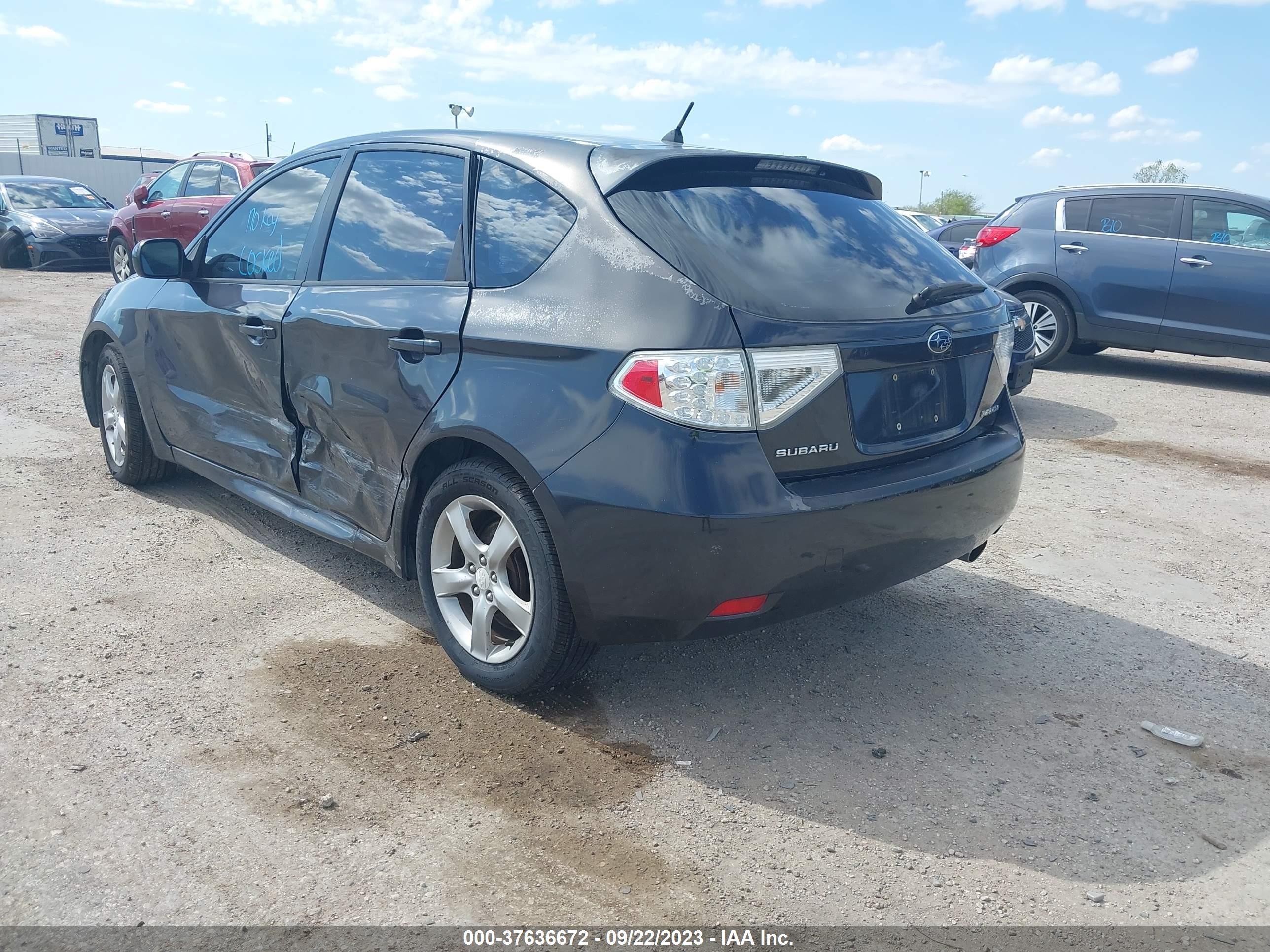 Photo 2 VIN: JF1GH6A62BH829529 - SUBARU IMPREZA 