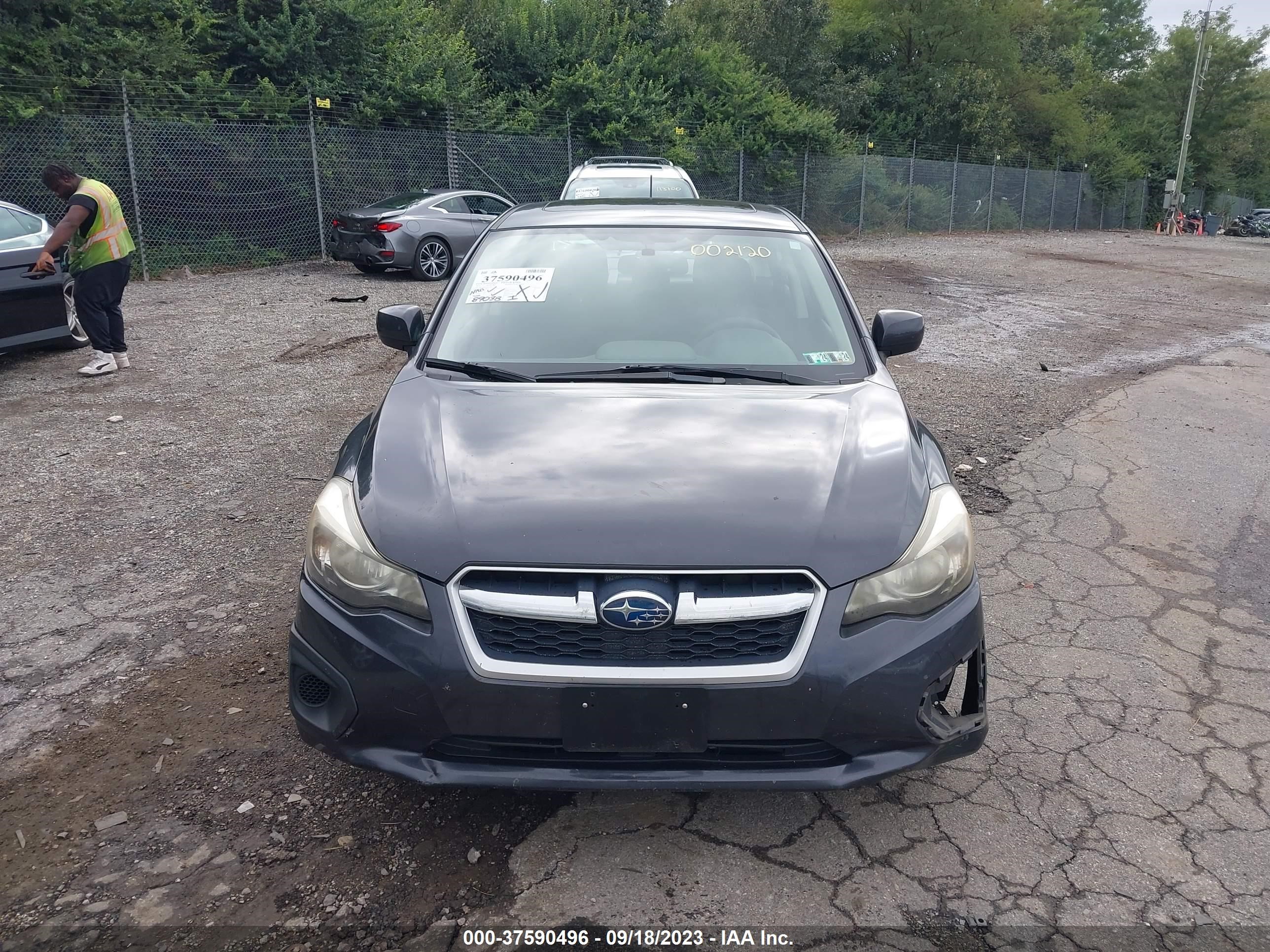 Photo 11 VIN: JF1GJAD65CG002120 - SUBARU IMPREZA 