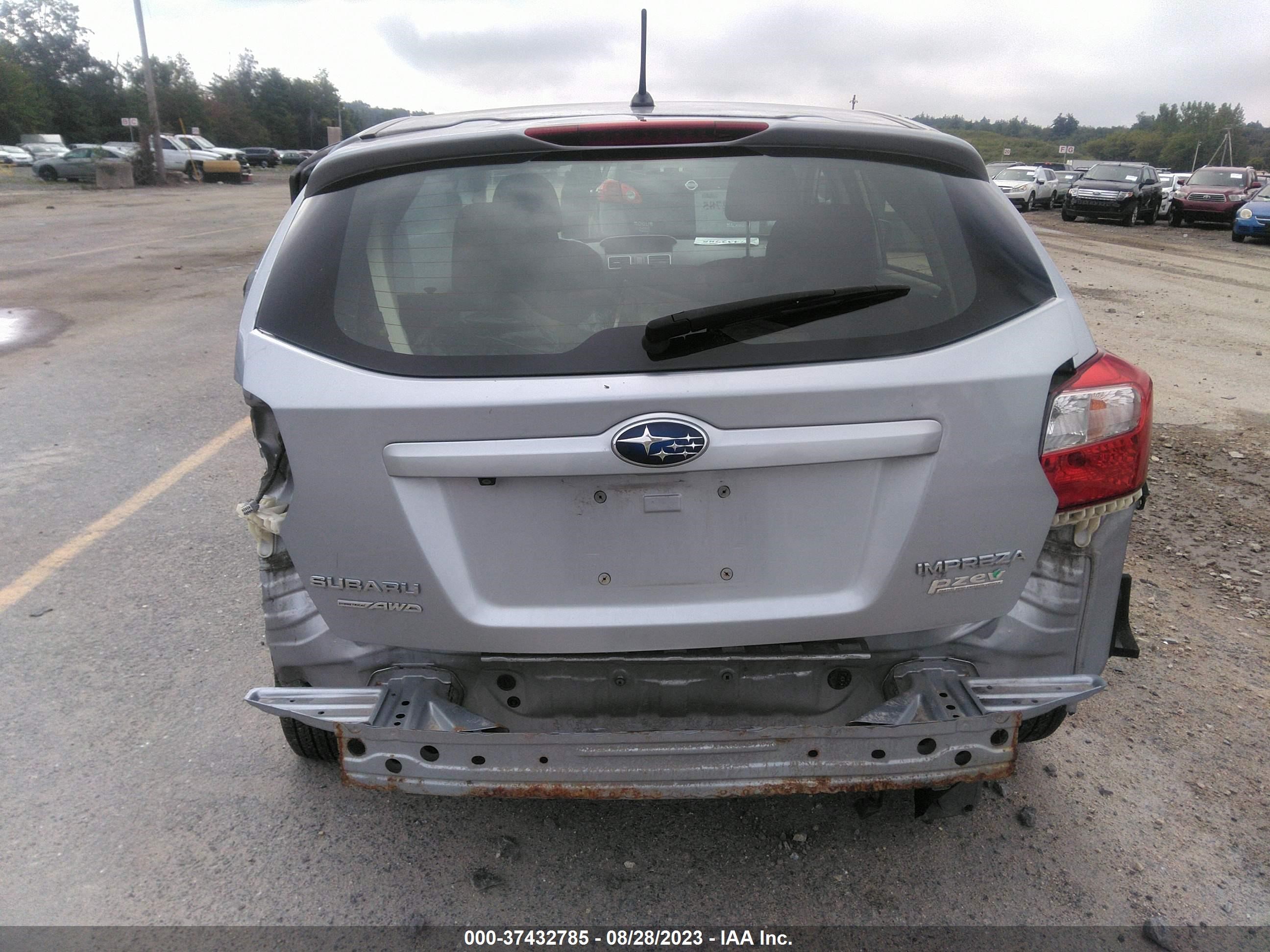 Photo 16 VIN: JF1GPAA62F8247541 - SUBARU IMPREZA 