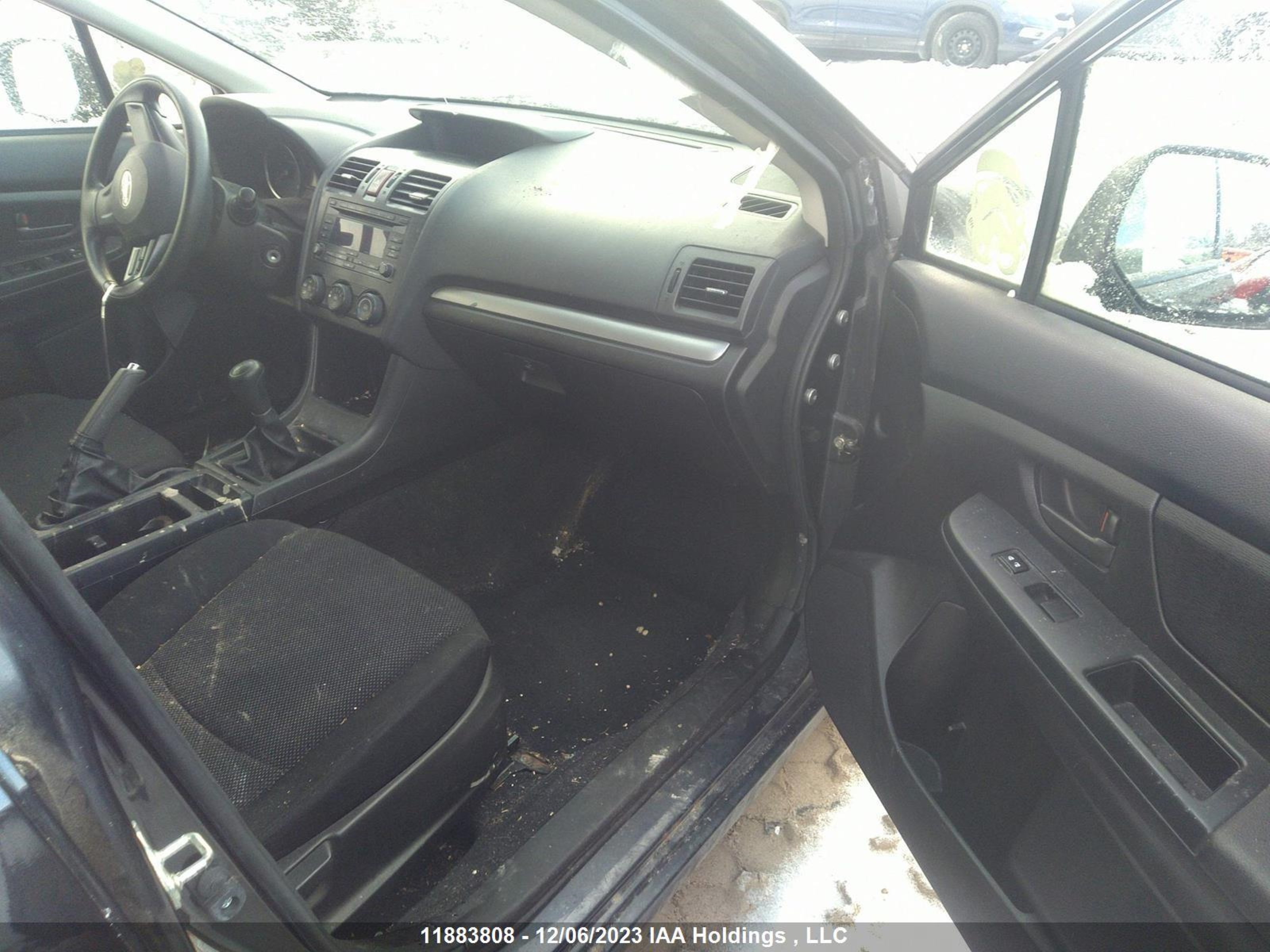 Photo 4 VIN: JF1GPAA63CG236842 - SUBARU IMPREZA 