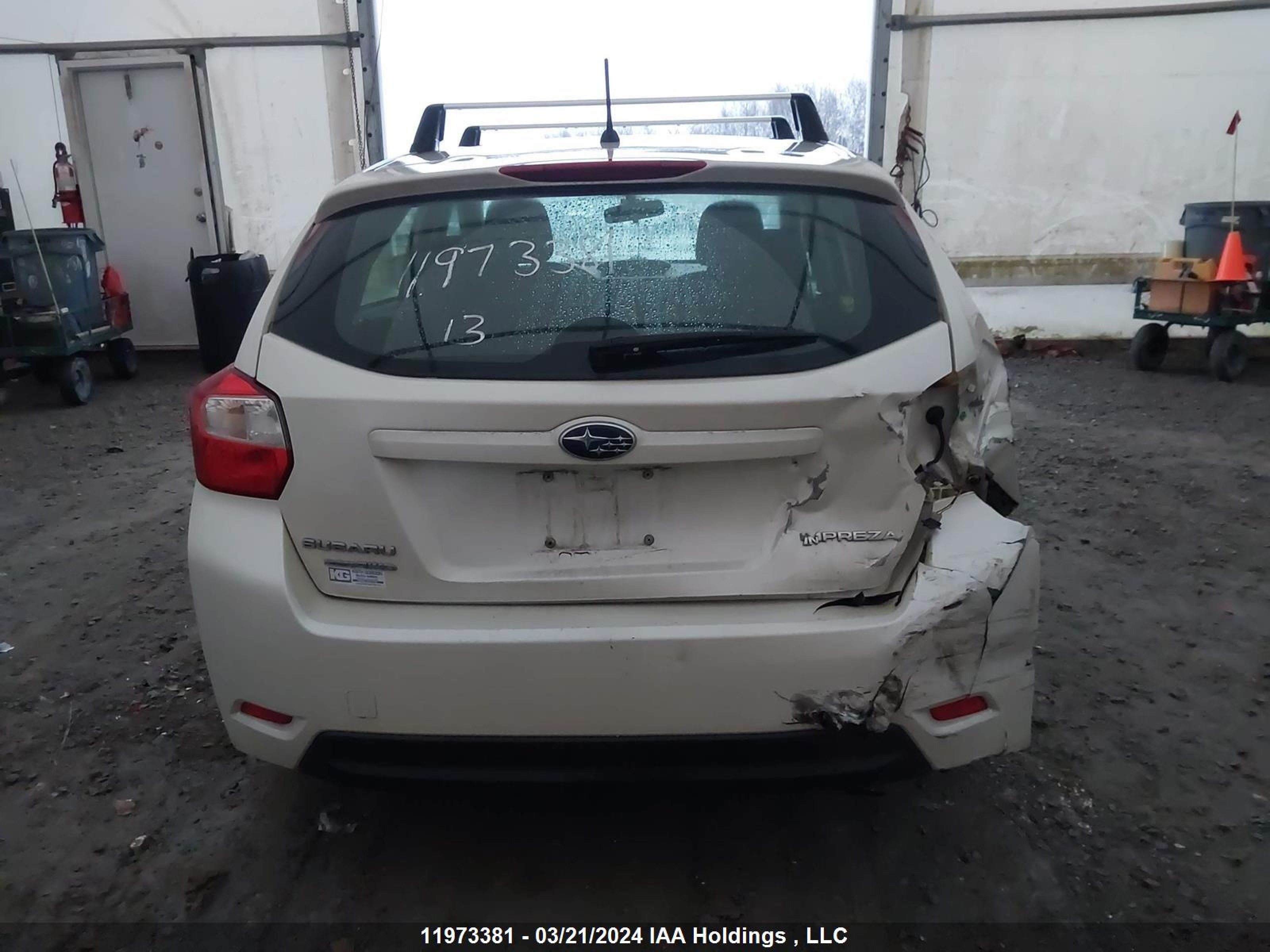 Photo 16 VIN: JF1GPAA64DH847121 - SUBARU IMPREZA 