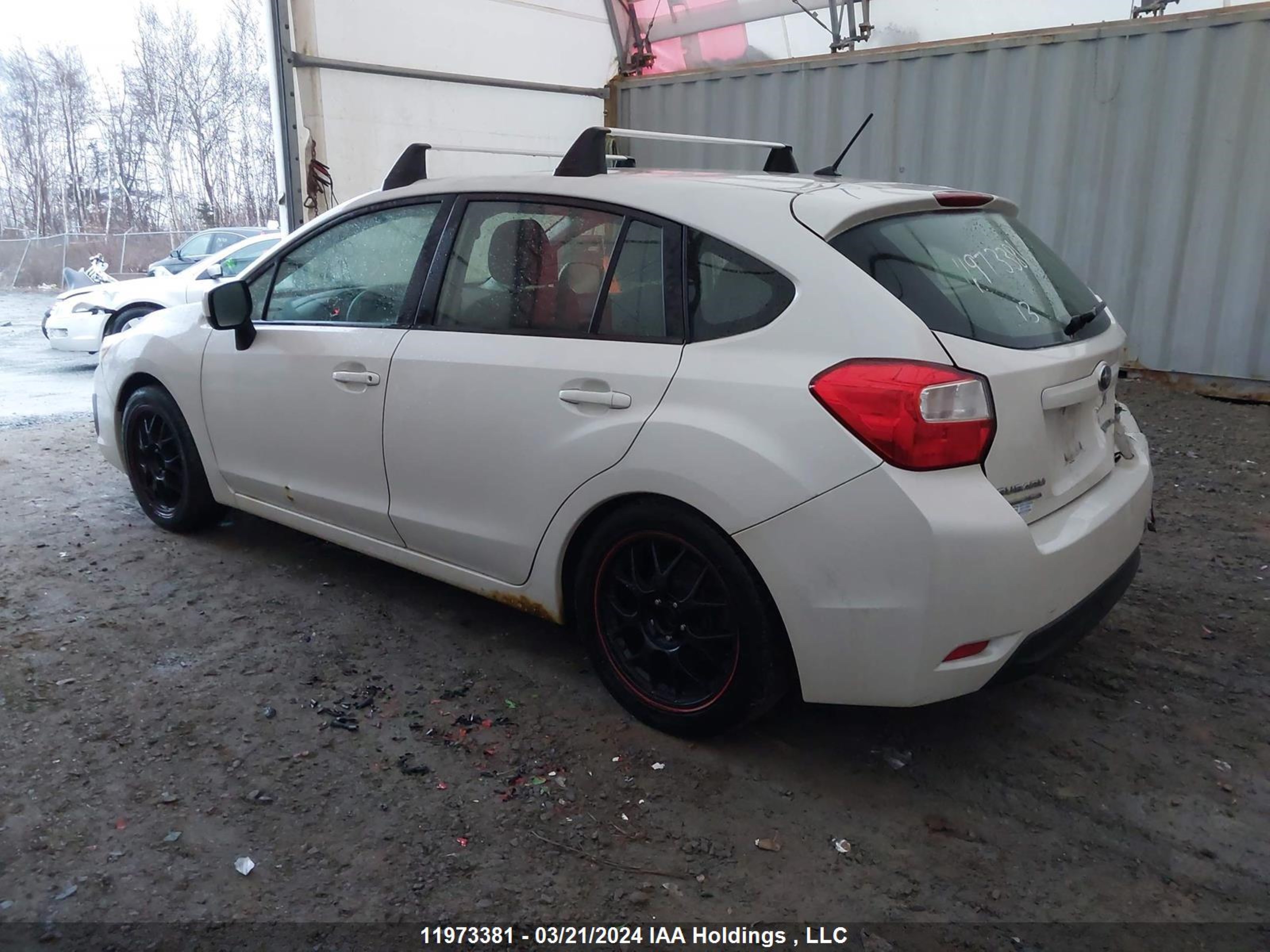 Photo 2 VIN: JF1GPAA64DH847121 - SUBARU IMPREZA 