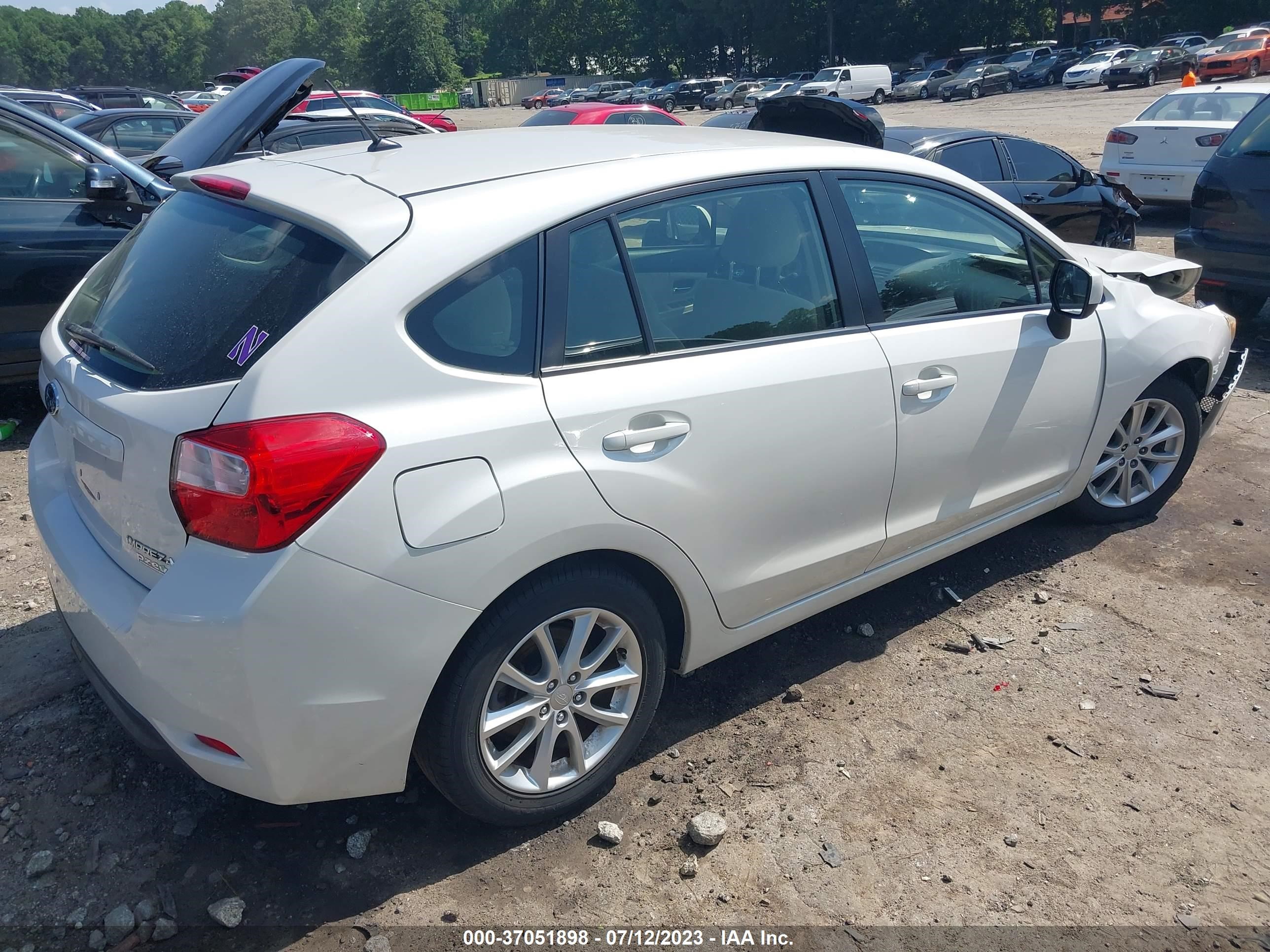 Photo 3 VIN: JF1GPAB62DH827786 - SUBARU IMPREZA 