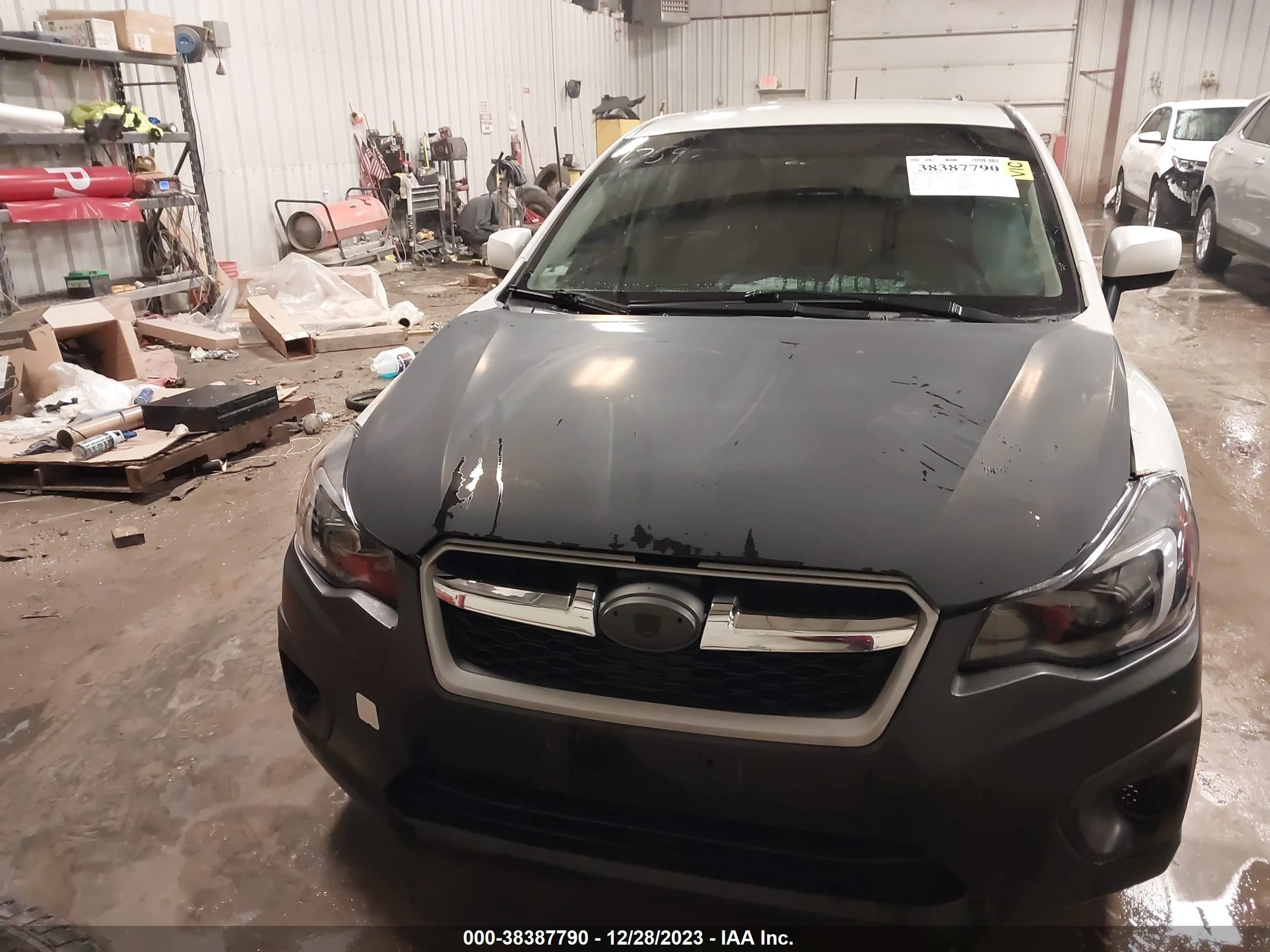 Photo 11 VIN: JF1GPAC63E9329140 - SUBARU IMPREZA 