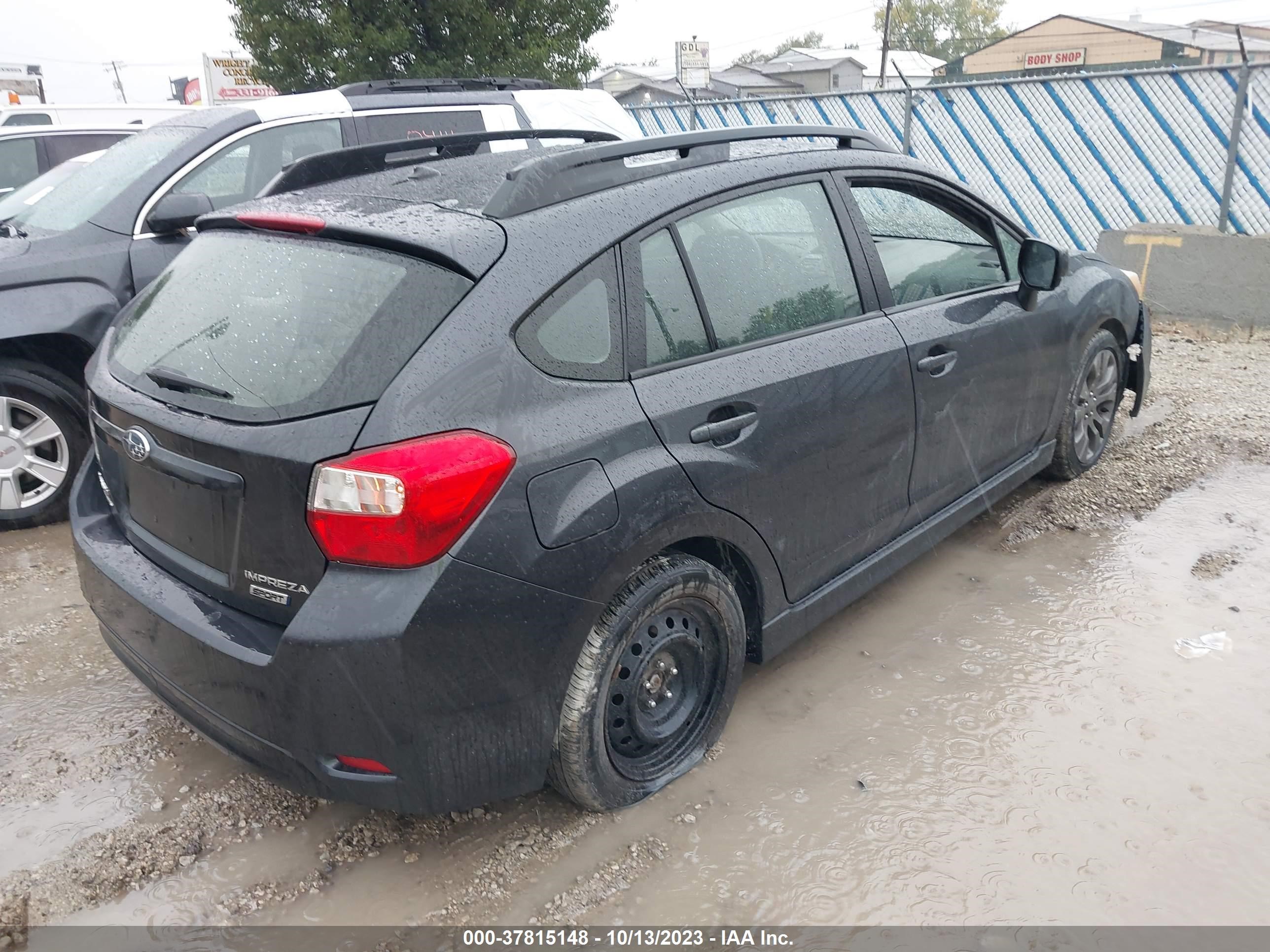 Photo 3 VIN: JF1GPAL63CH215819 - SUBARU IMPREZA 