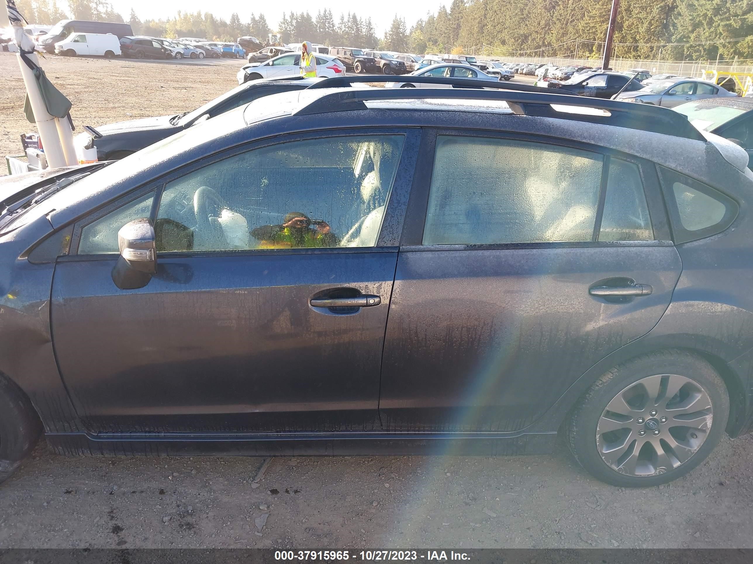 Photo 13 VIN: JF1GPAW60FH218340 - SUBARU IMPREZA 