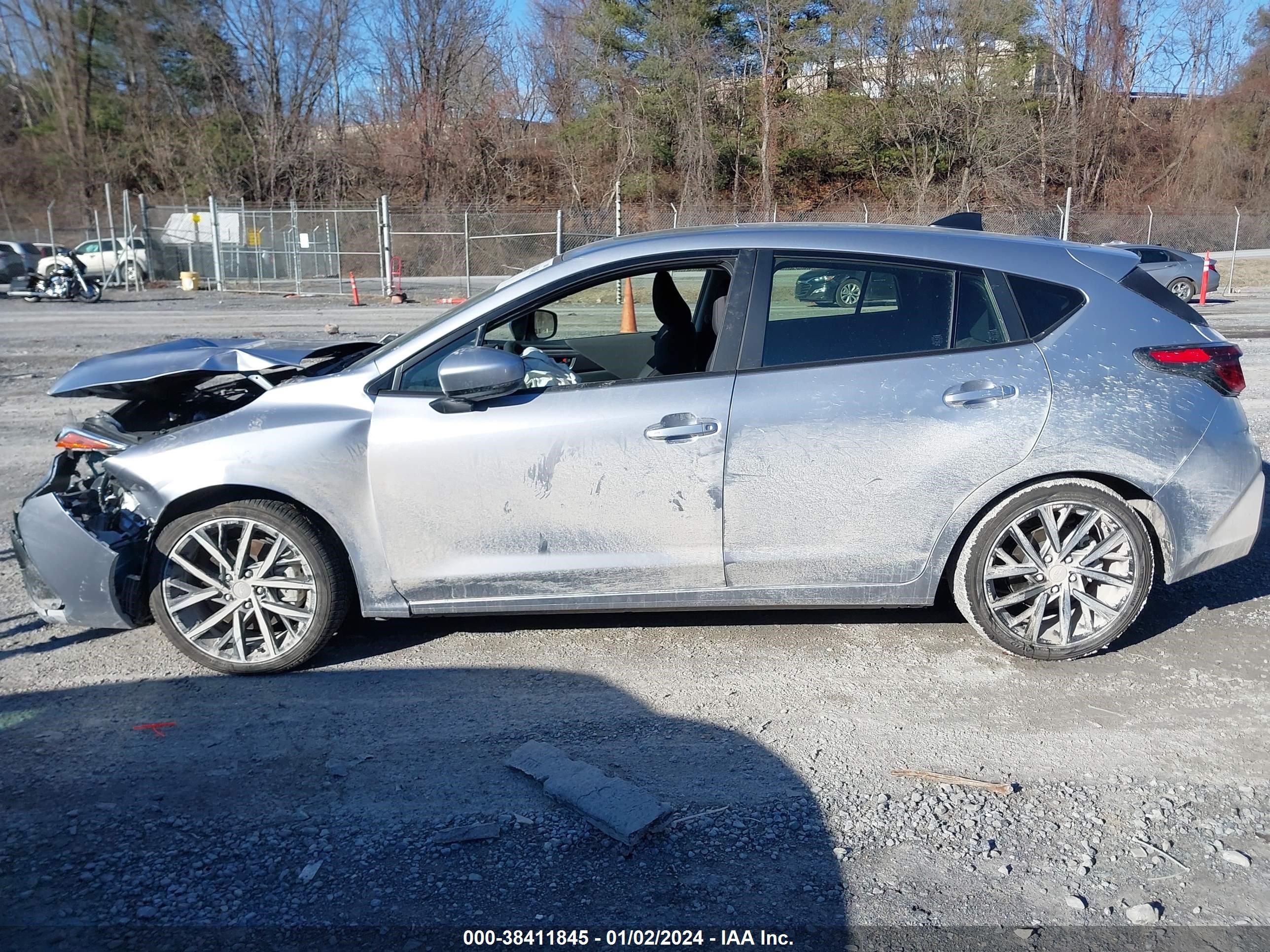 Photo 13 VIN: JF1GUAFC6R8230429 - SUBARU IMPREZA 