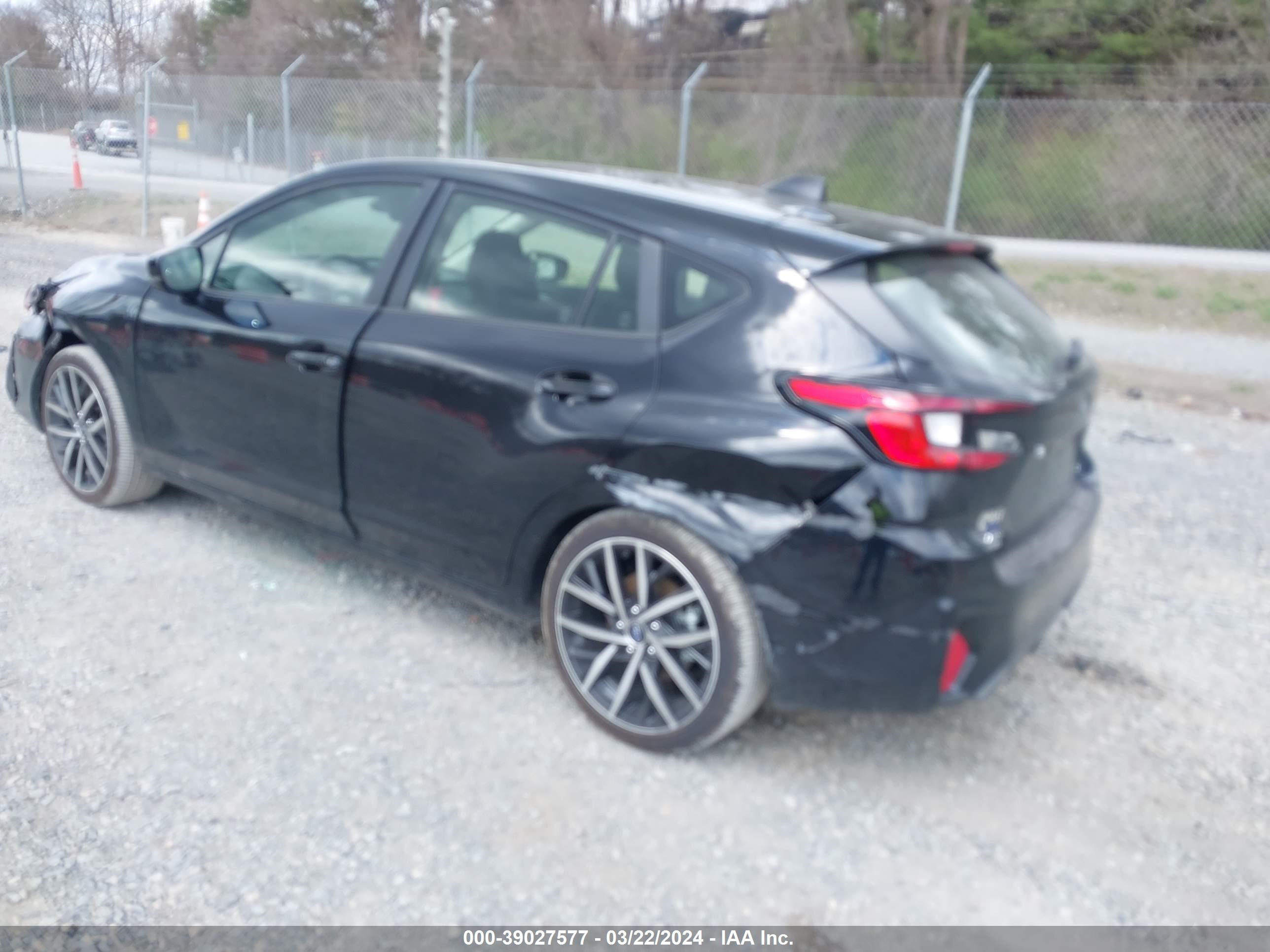 Photo 2 VIN: JF1GUAFC6R8318333 - SUBARU IMPREZA 