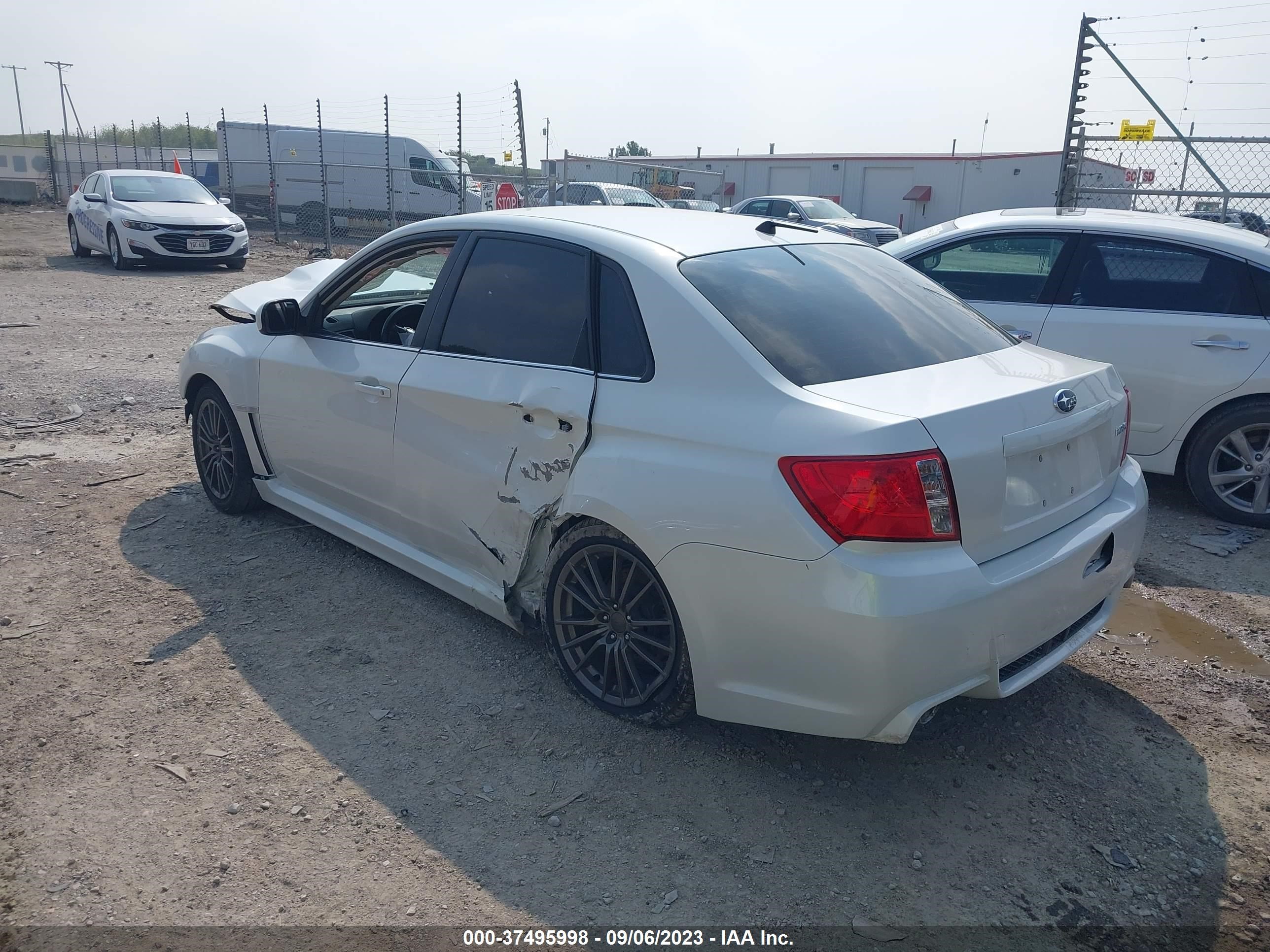 Photo 2 VIN: JF1GV7E61EG002270 - SUBARU IMPREZA WRX 