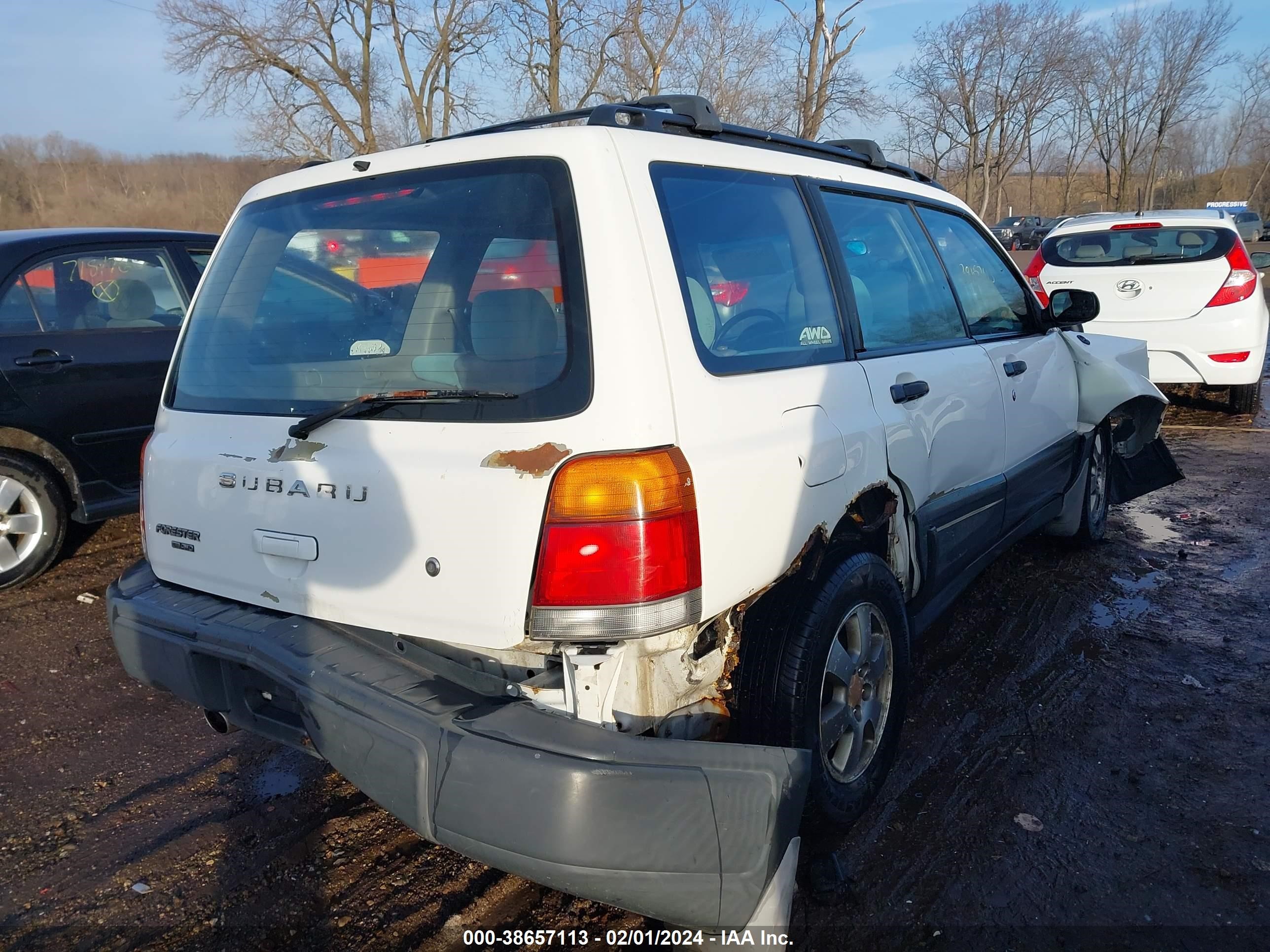 Photo 3 VIN: JF1SF6352WH707439 - SUBARU FORESTER 