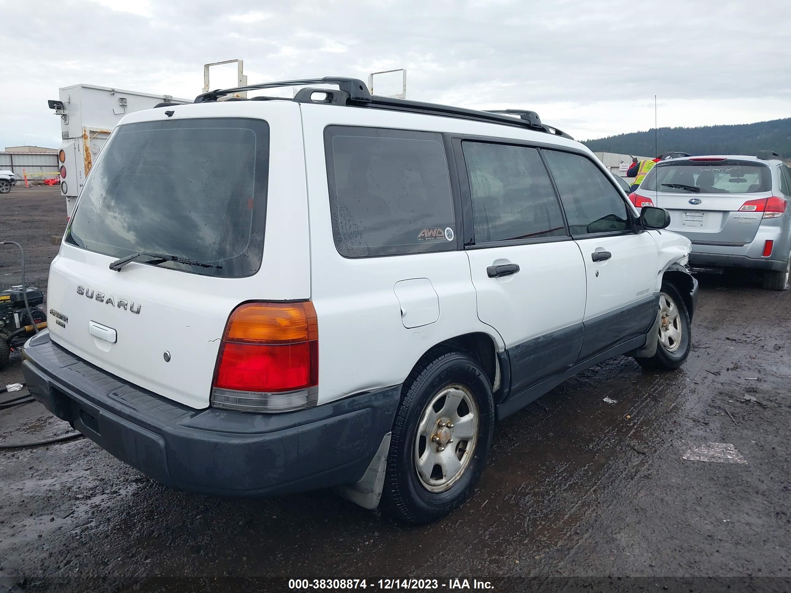 Photo 3 VIN: JF1SF6352YH720923 - SUBARU FORESTER 