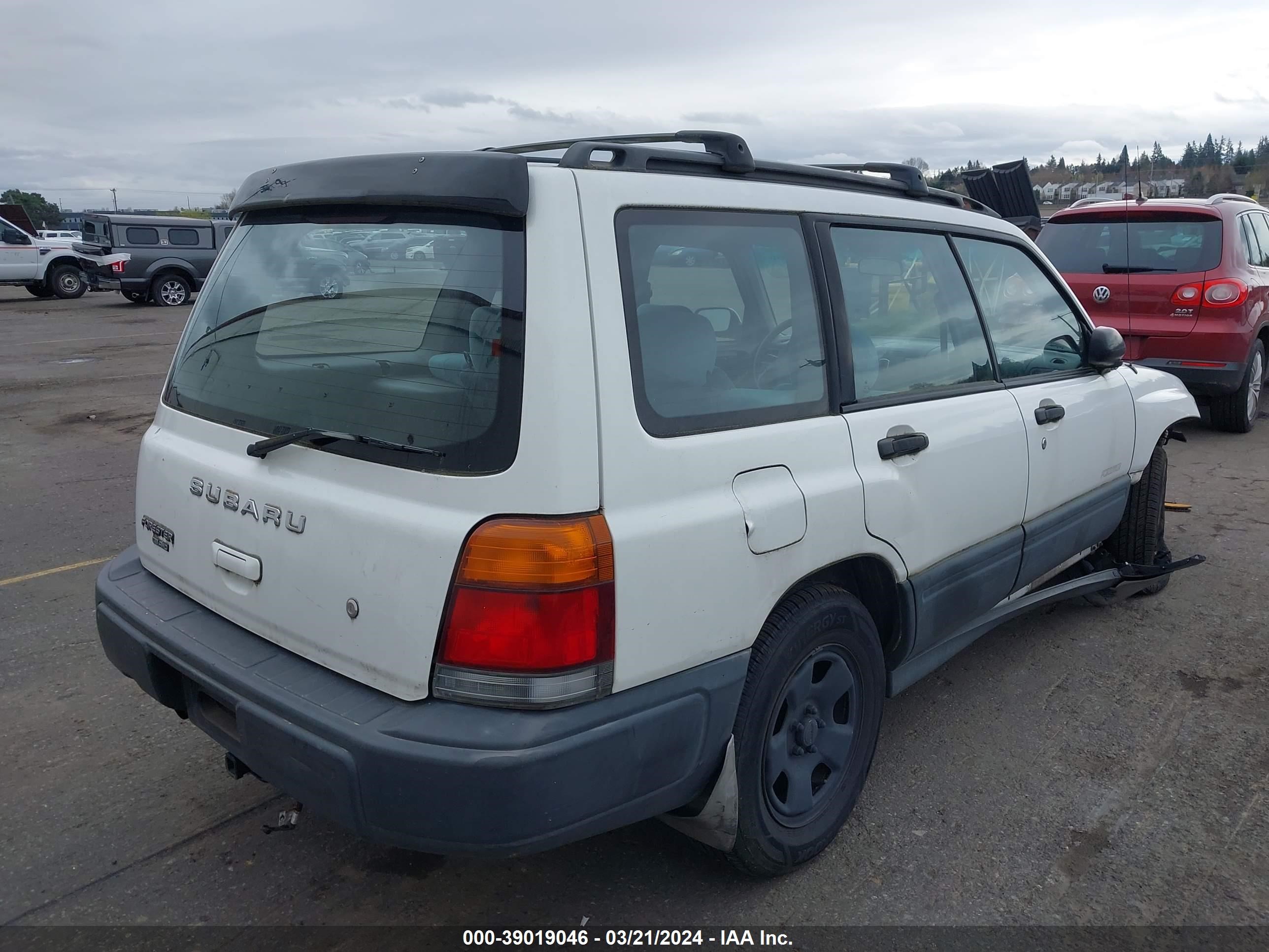 Photo 3 VIN: JF1SF6353WH751840 - SUBARU FORESTER 