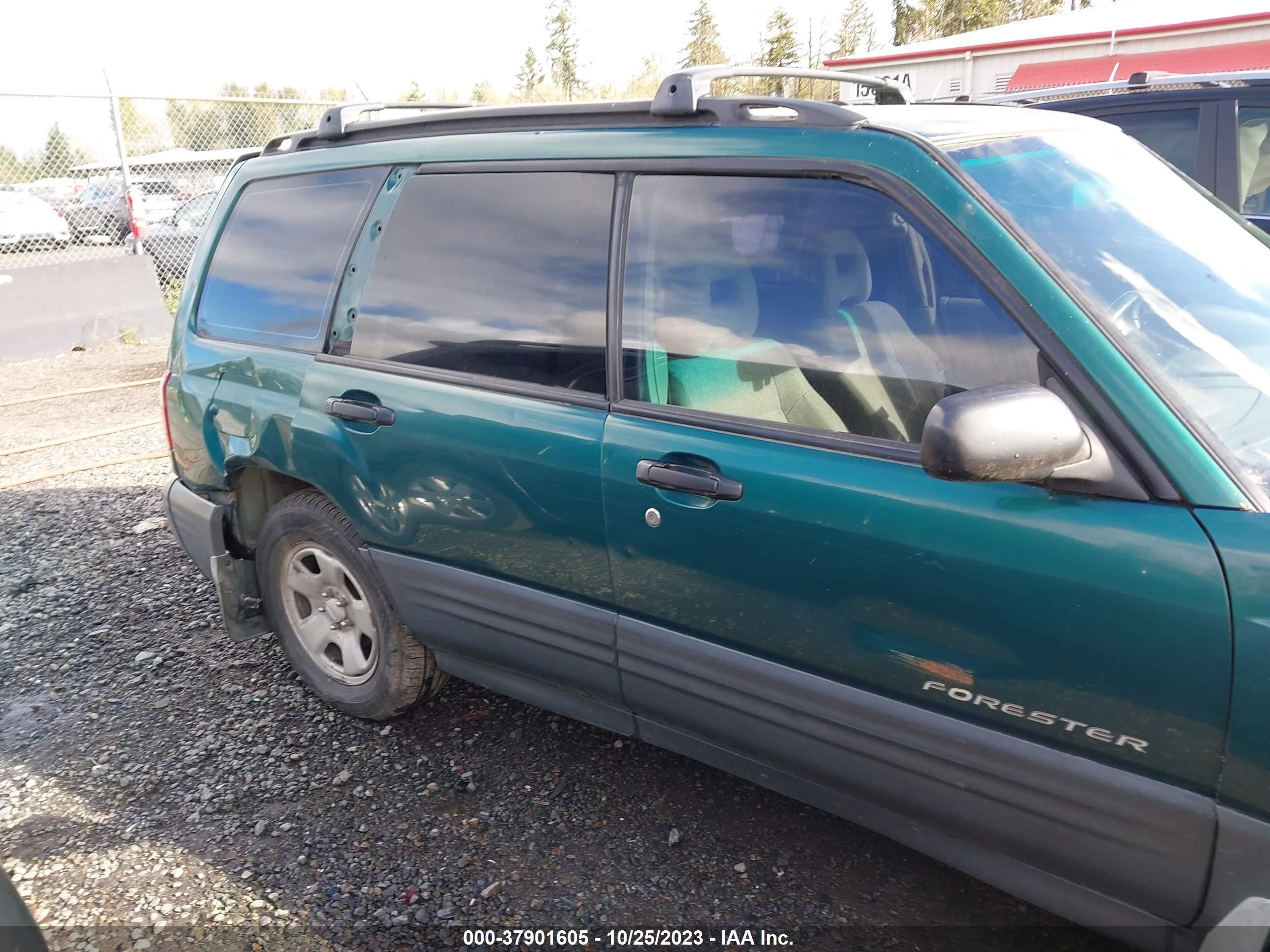 Photo 12 VIN: JF1SF63551H701403 - SUBARU FORESTER 