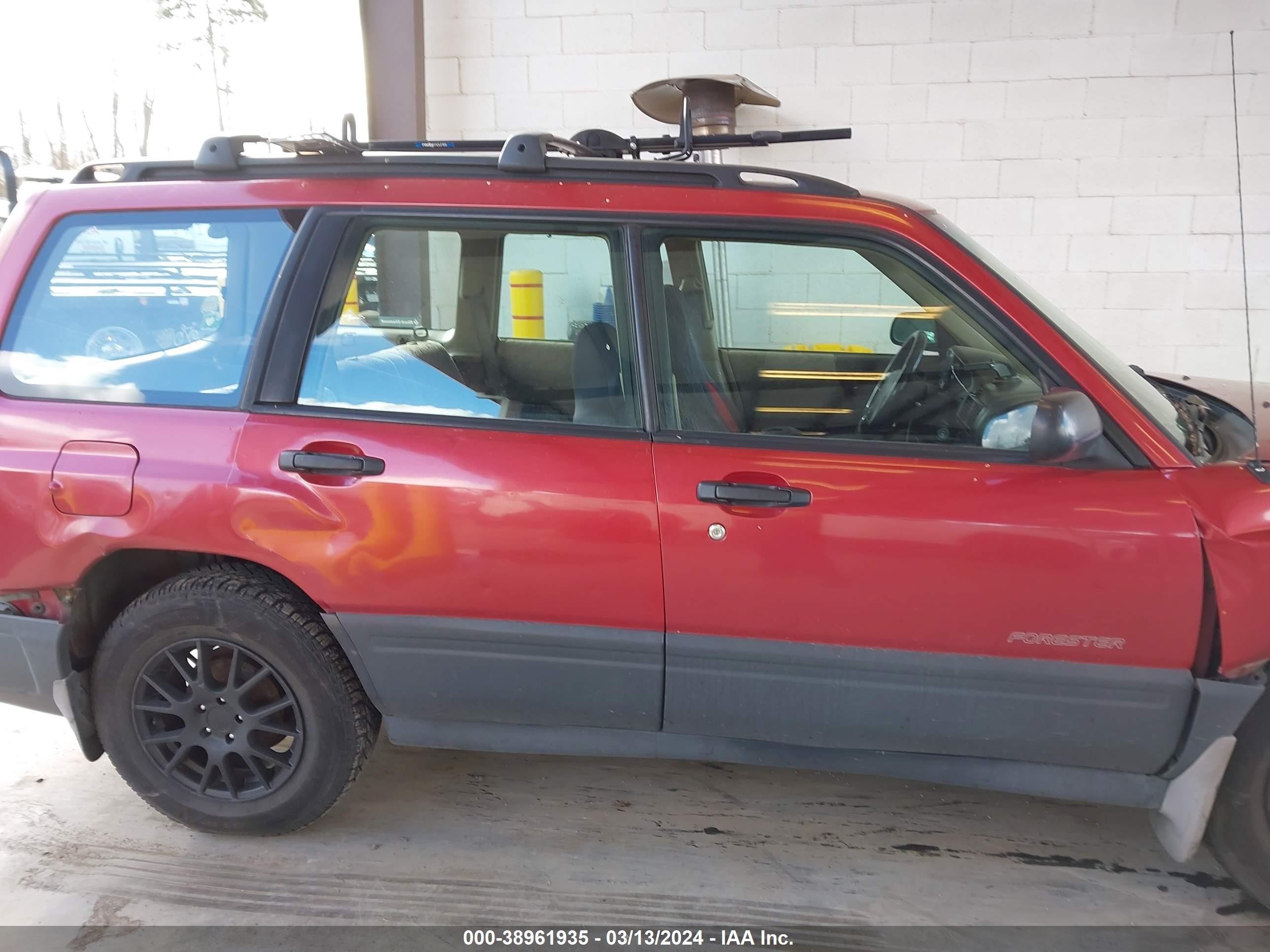 Photo 12 VIN: JF1SF6356YG730683 - SUBARU FORESTER 