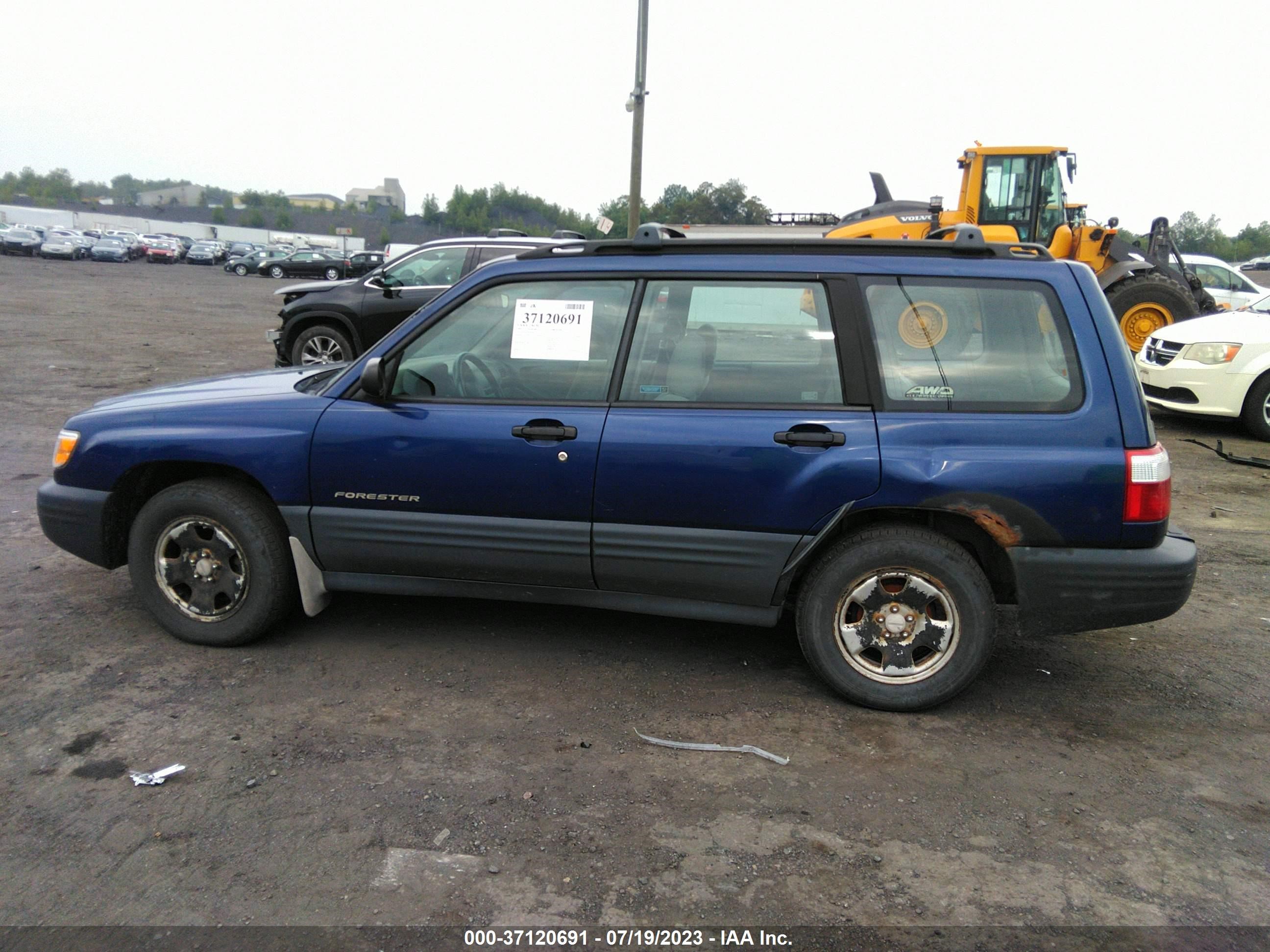 Photo 13 VIN: JF1SF63581H746125 - SUBARU FORESTER 