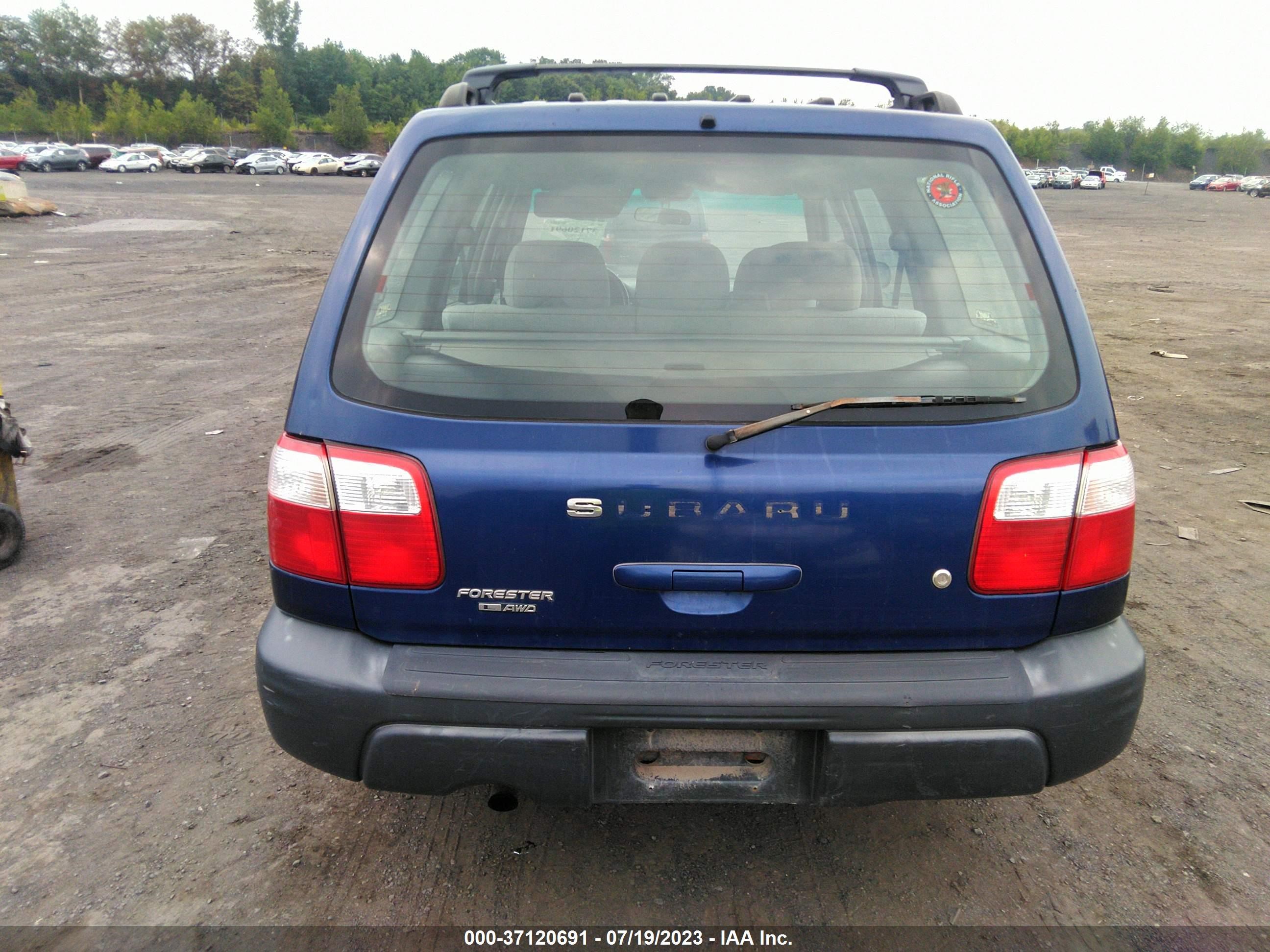 Photo 15 VIN: JF1SF63581H746125 - SUBARU FORESTER 