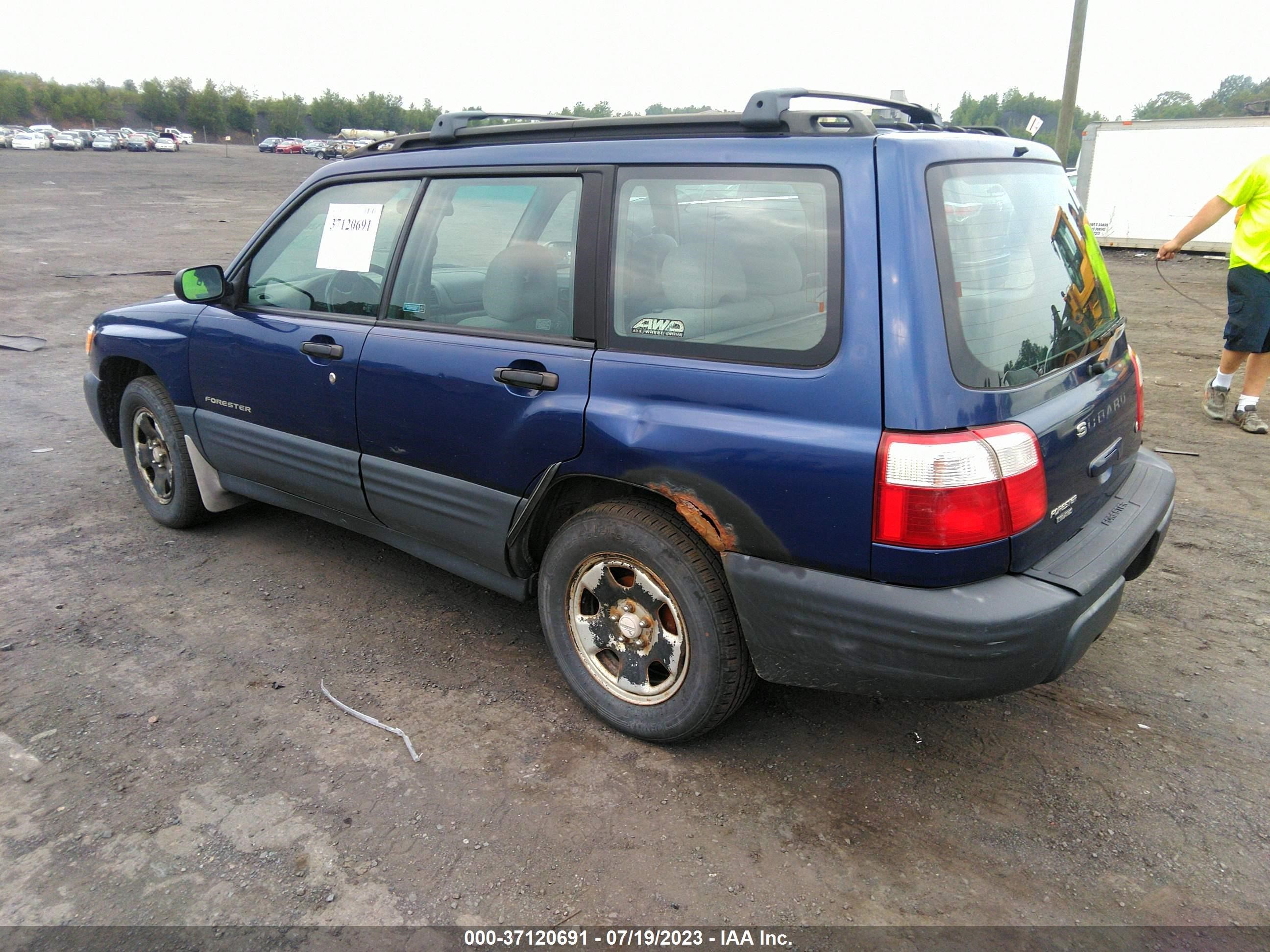 Photo 2 VIN: JF1SF63581H746125 - SUBARU FORESTER 