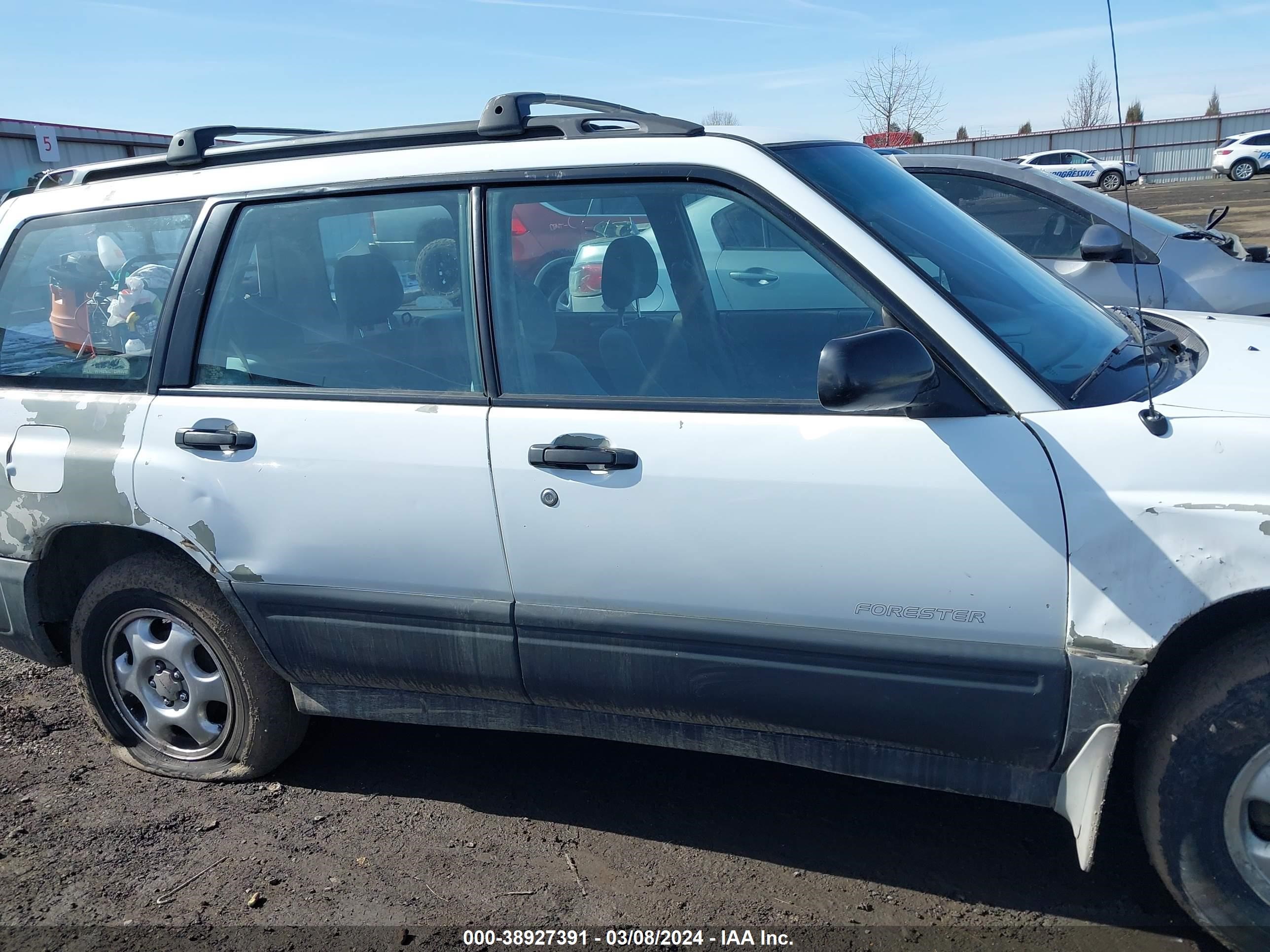 Photo 12 VIN: JF1SF635XXH724197 - SUBARU FORESTER 