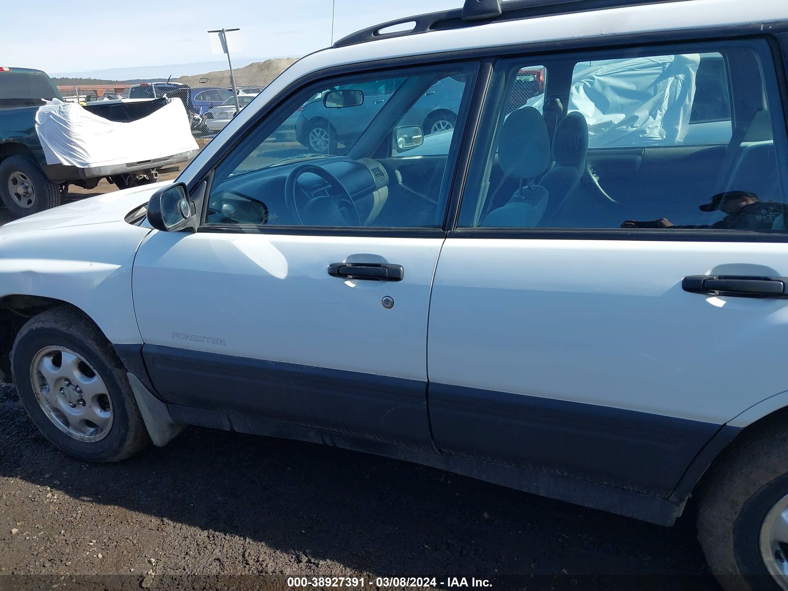 Photo 13 VIN: JF1SF635XXH724197 - SUBARU FORESTER 