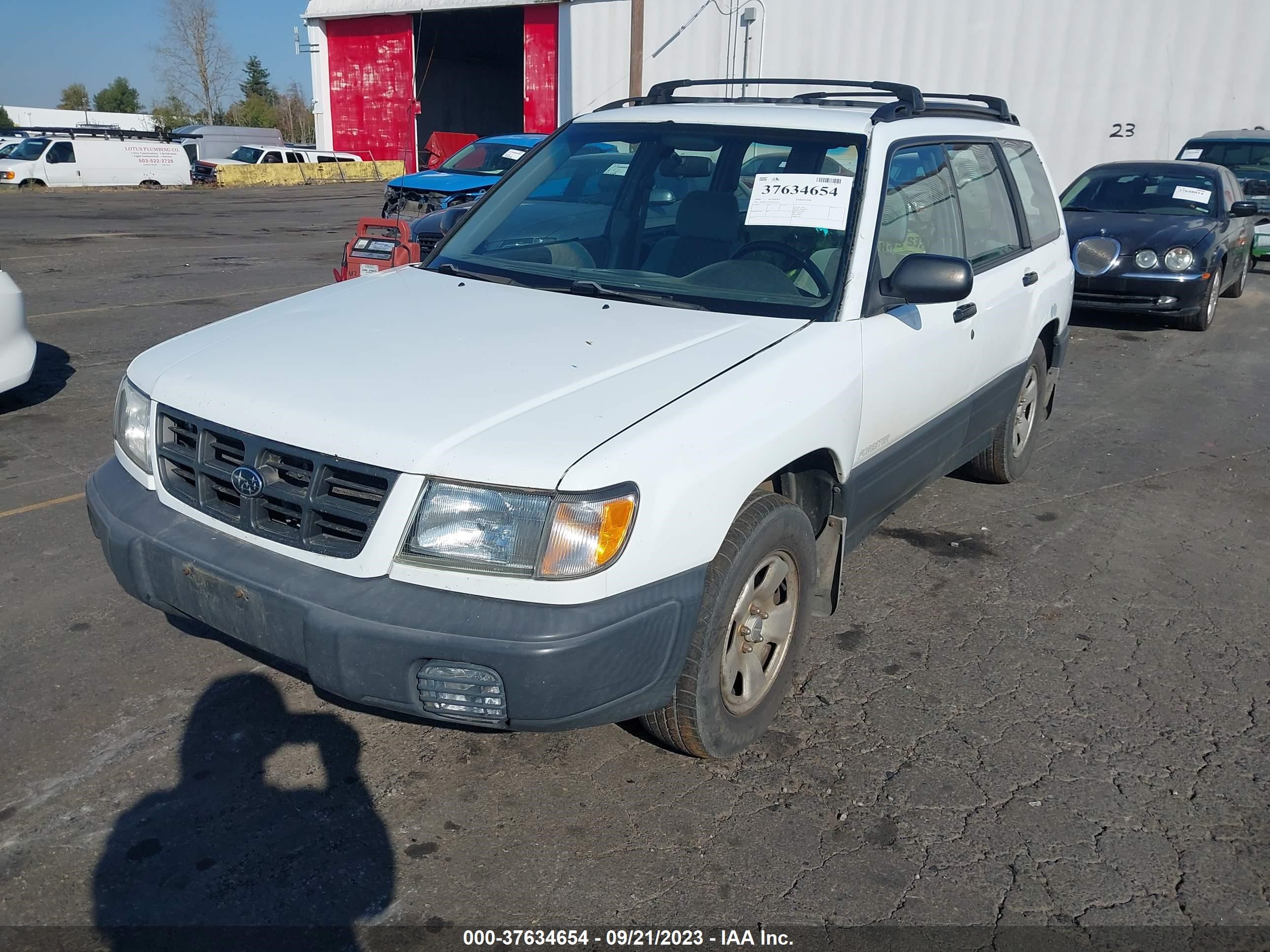 Photo 1 VIN: JF1SF635XYH711614 - SUBARU FORESTER 