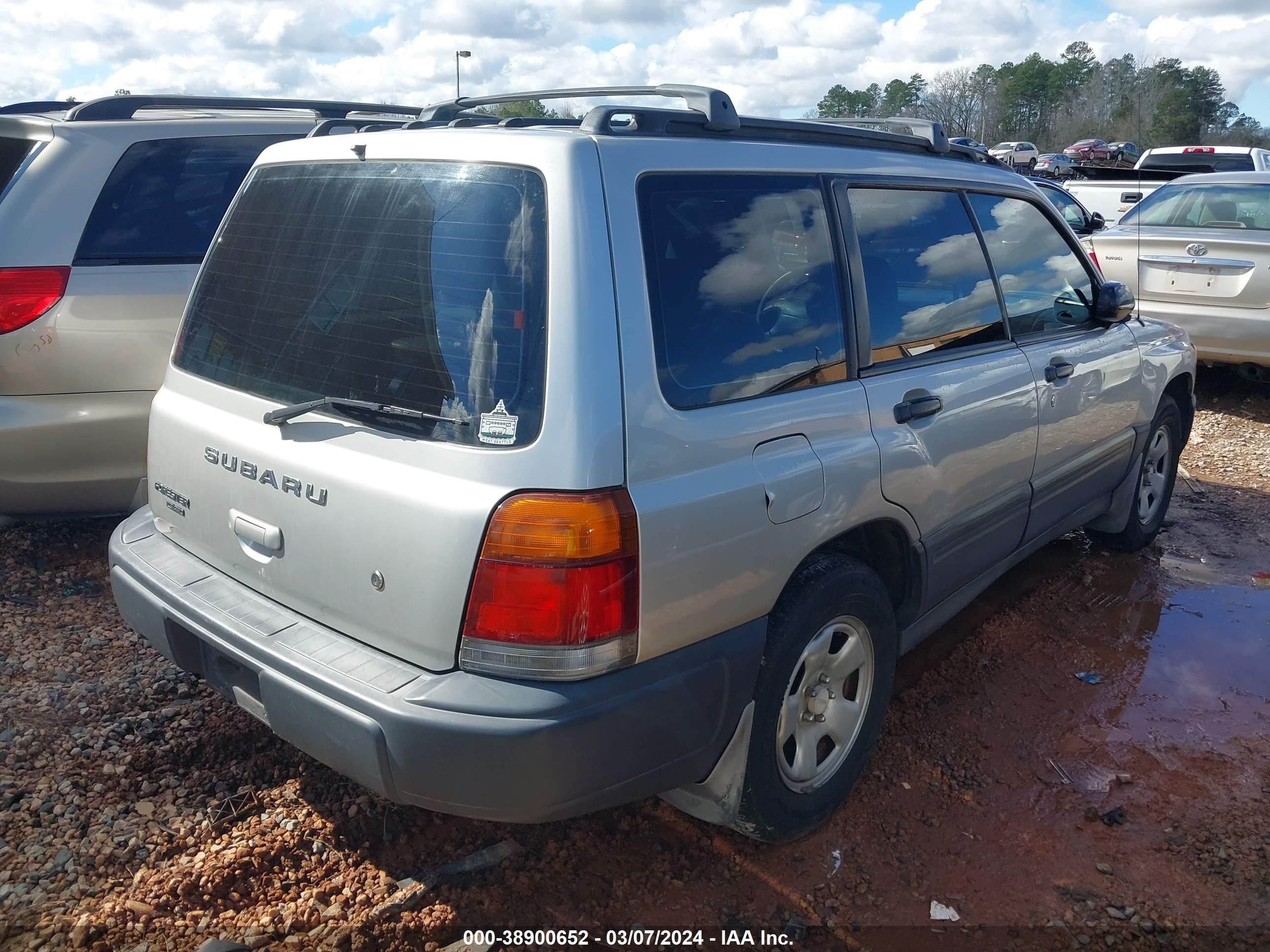 Photo 3 VIN: JF1SF635XYH711791 - SUBARU FORESTER 