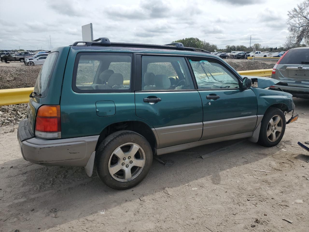 Photo 2 VIN: JF1SF6550YH720156 - SUBARU FORESTER 