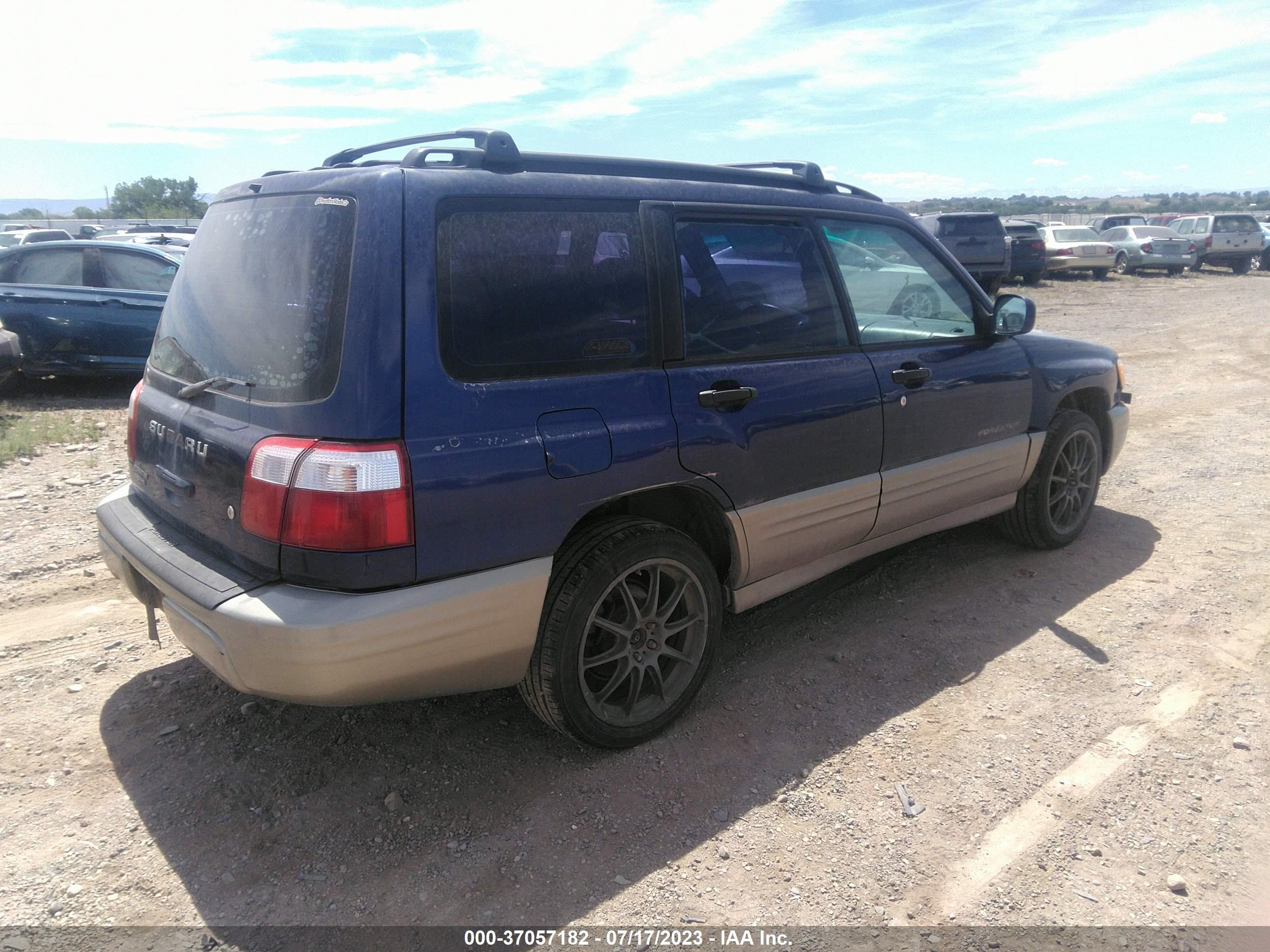 Photo 3 VIN: JF1SF65511H750692 - SUBARU FORESTER 