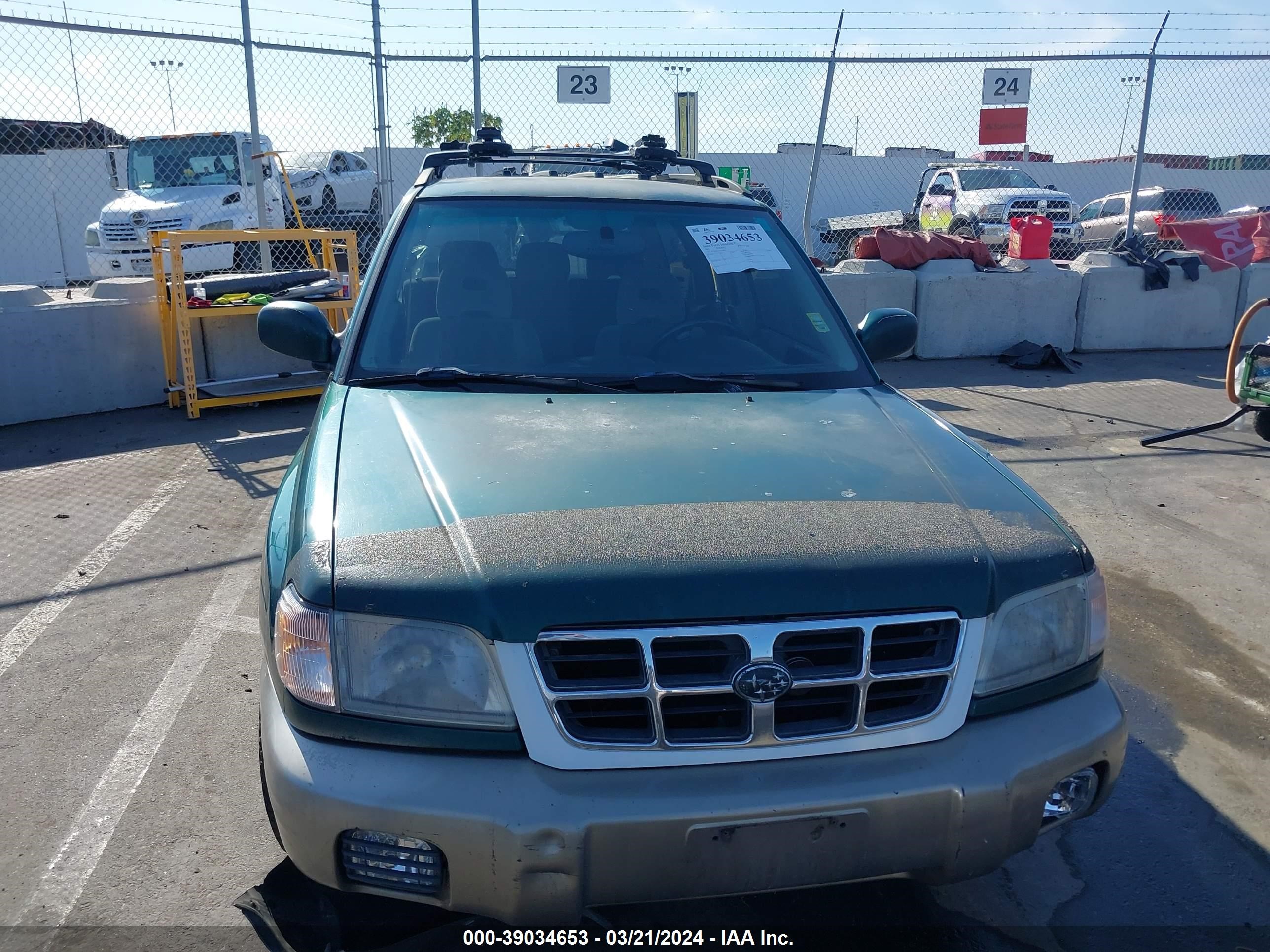 Photo 10 VIN: JF1SF65521G758631 - SUBARU FORESTER 