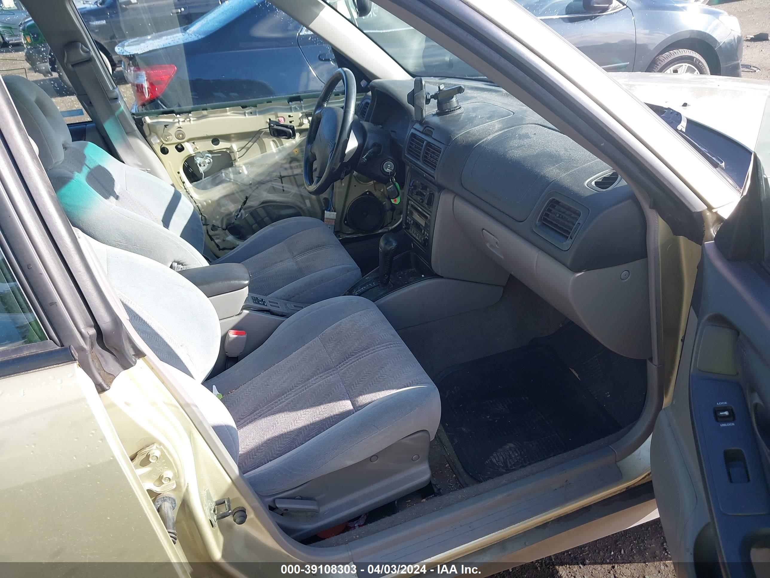 Photo 4 VIN: JF1SF65521H749325 - SUBARU FORESTER 