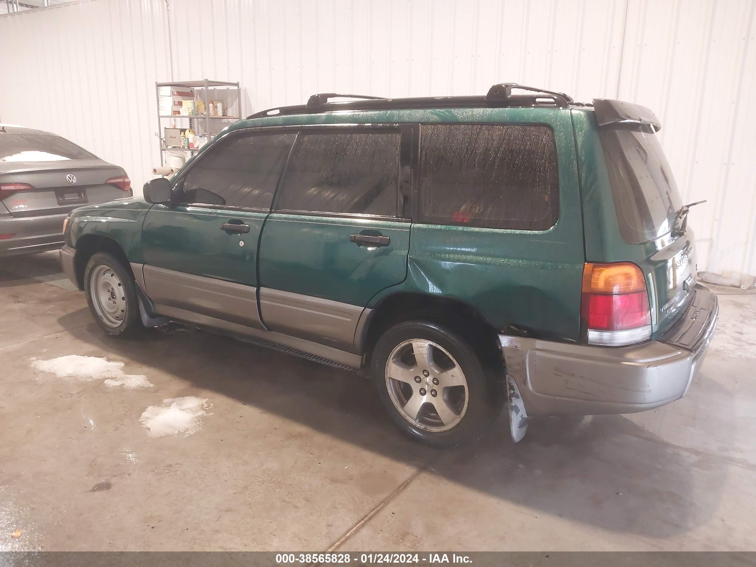 Photo 2 VIN: JF1SF6553XH748371 - SUBARU FORESTER 