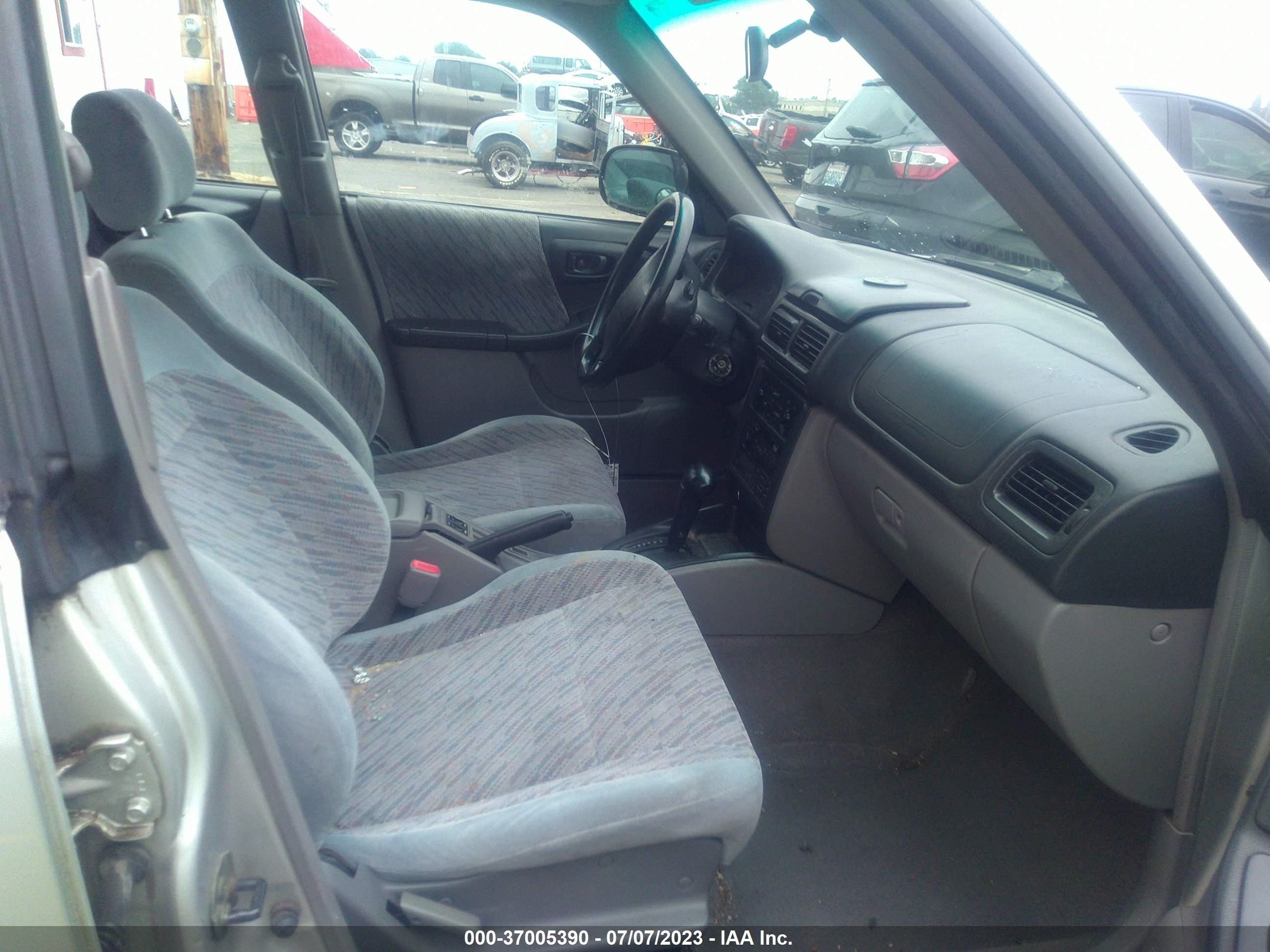 Photo 4 VIN: JF1SF6554XH721843 - SUBARU FORESTER 