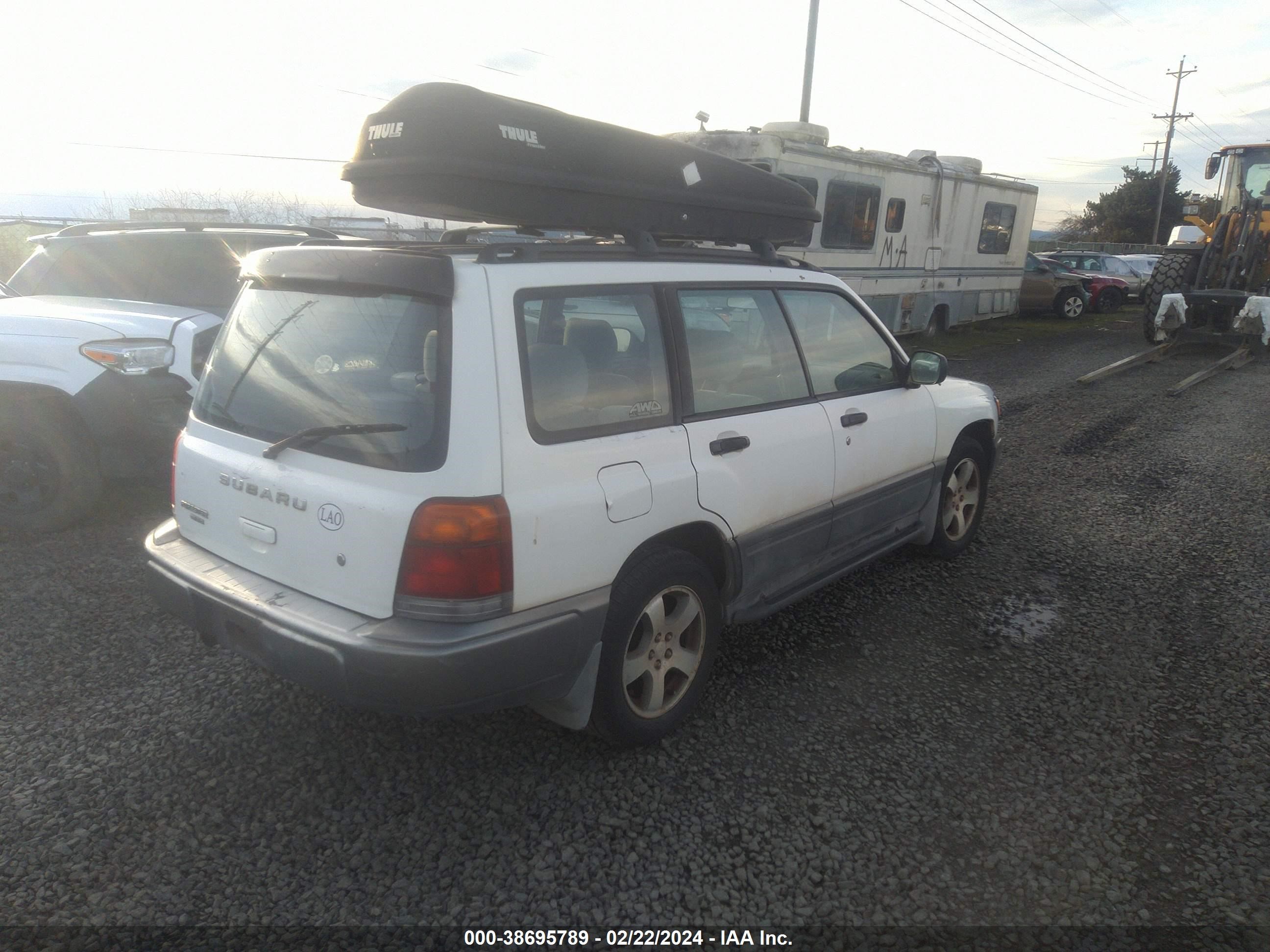 Photo 3 VIN: JF1SF6556WH753773 - SUBARU FORESTER 