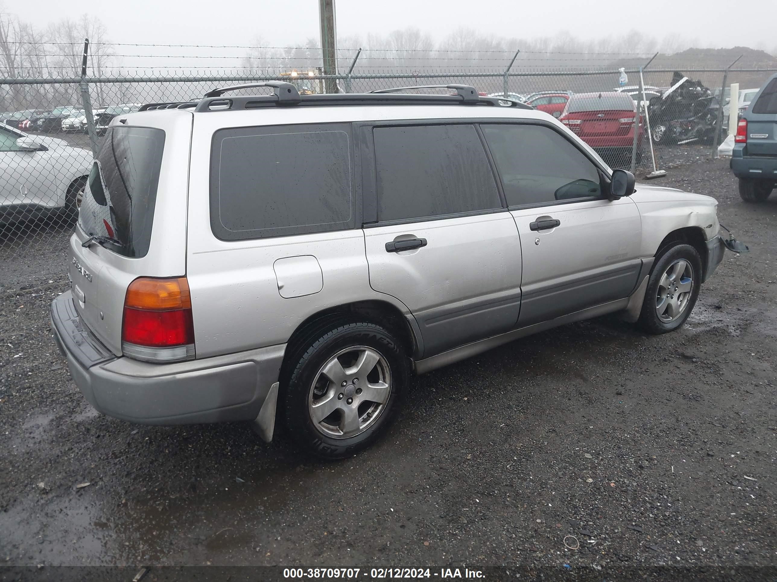 Photo 3 VIN: JF1SF6559YH725369 - SUBARU FORESTER 