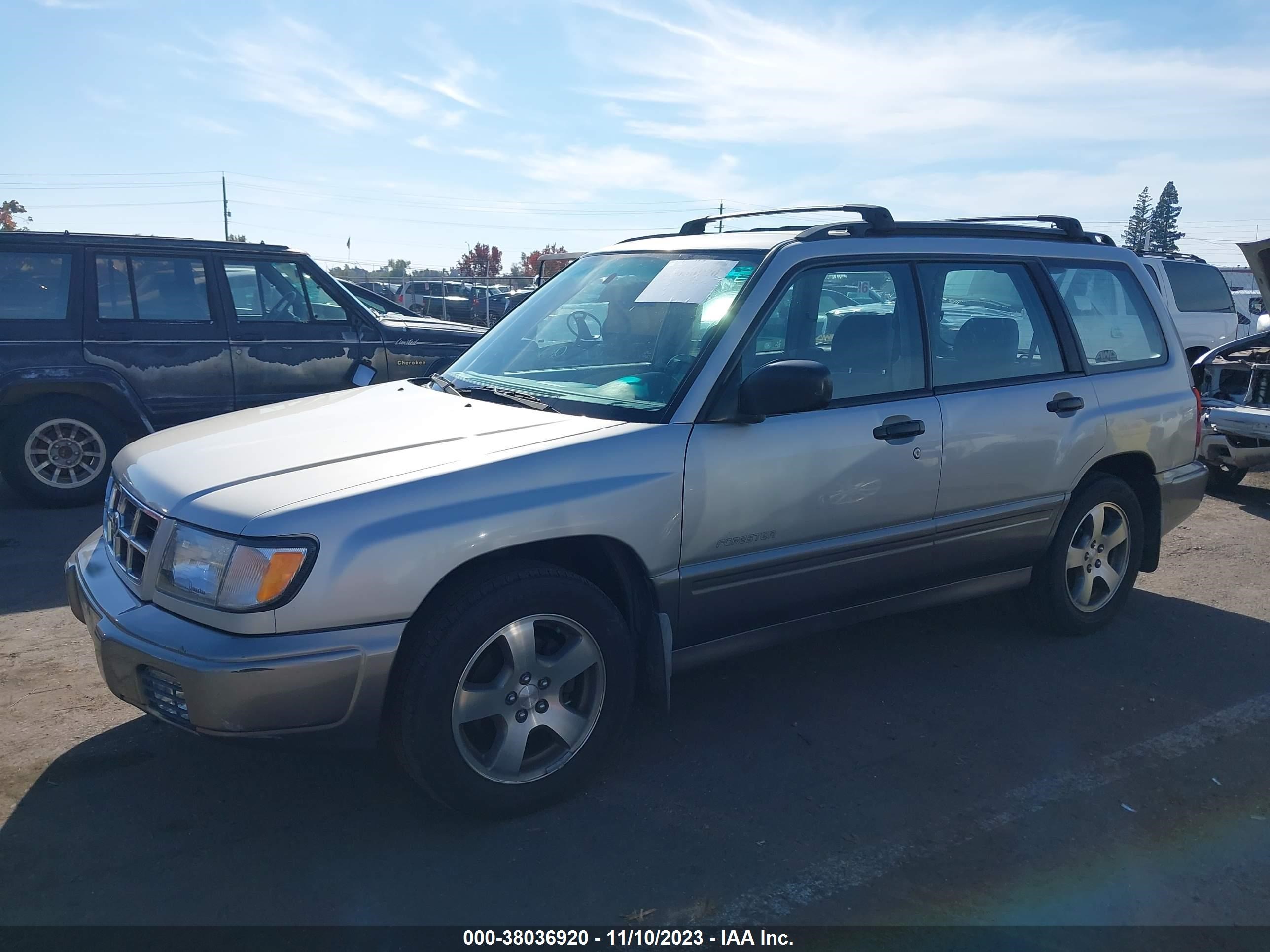 Photo 1 VIN: JF1SF655XXH719885 - SUBARU FORESTER 