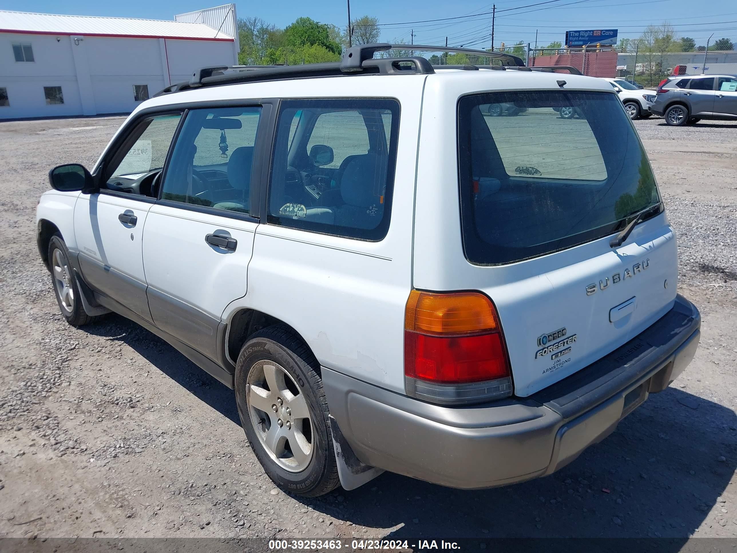 Photo 2 VIN: JF1SF655XYH700609 - SUBARU FORESTER 