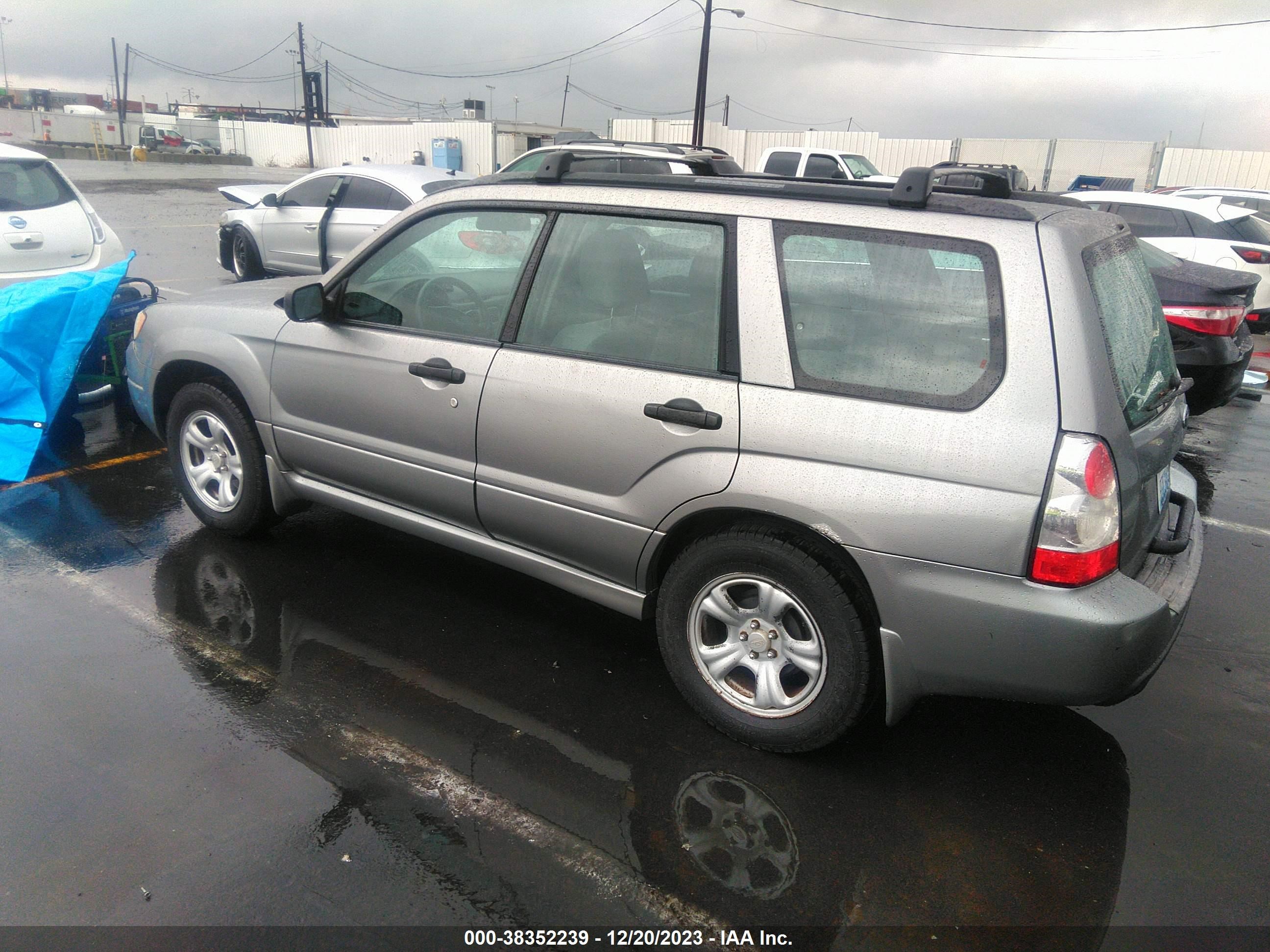 Photo 2 VIN: JF1SG63607H722688 - SUBARU FORESTER 