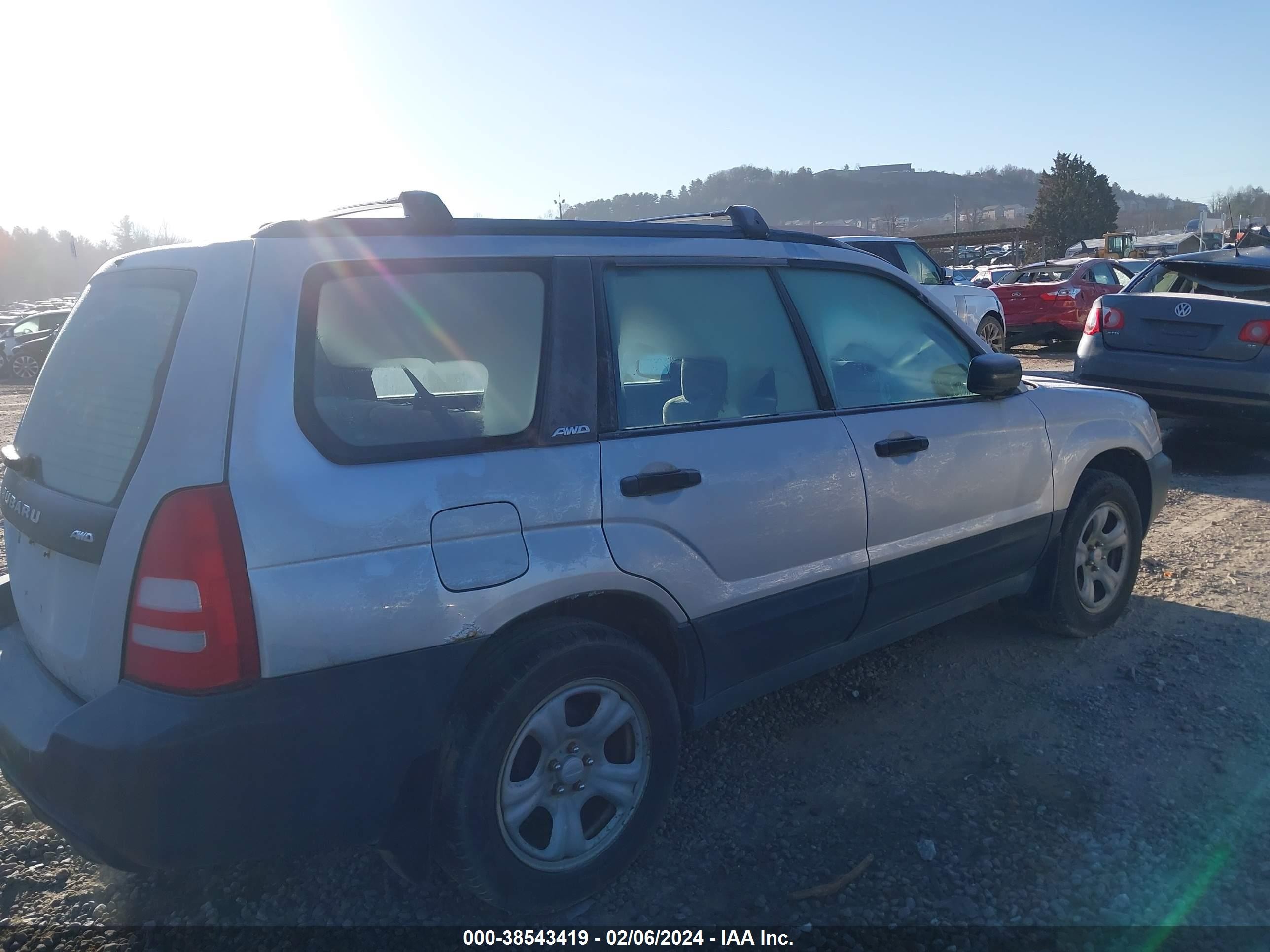 Photo 4 VIN: JF1SG63614H727555 - SUBARU FORESTER 