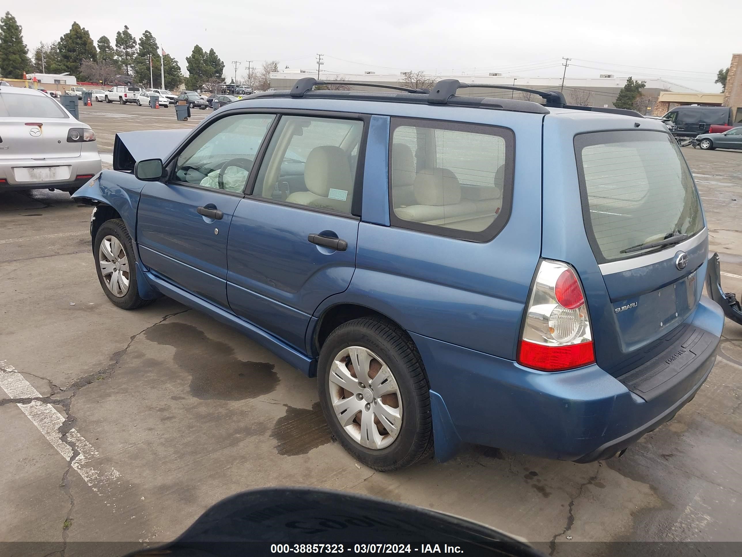 Photo 2 VIN: JF1SG63628H714576 - SUBARU FORESTER 