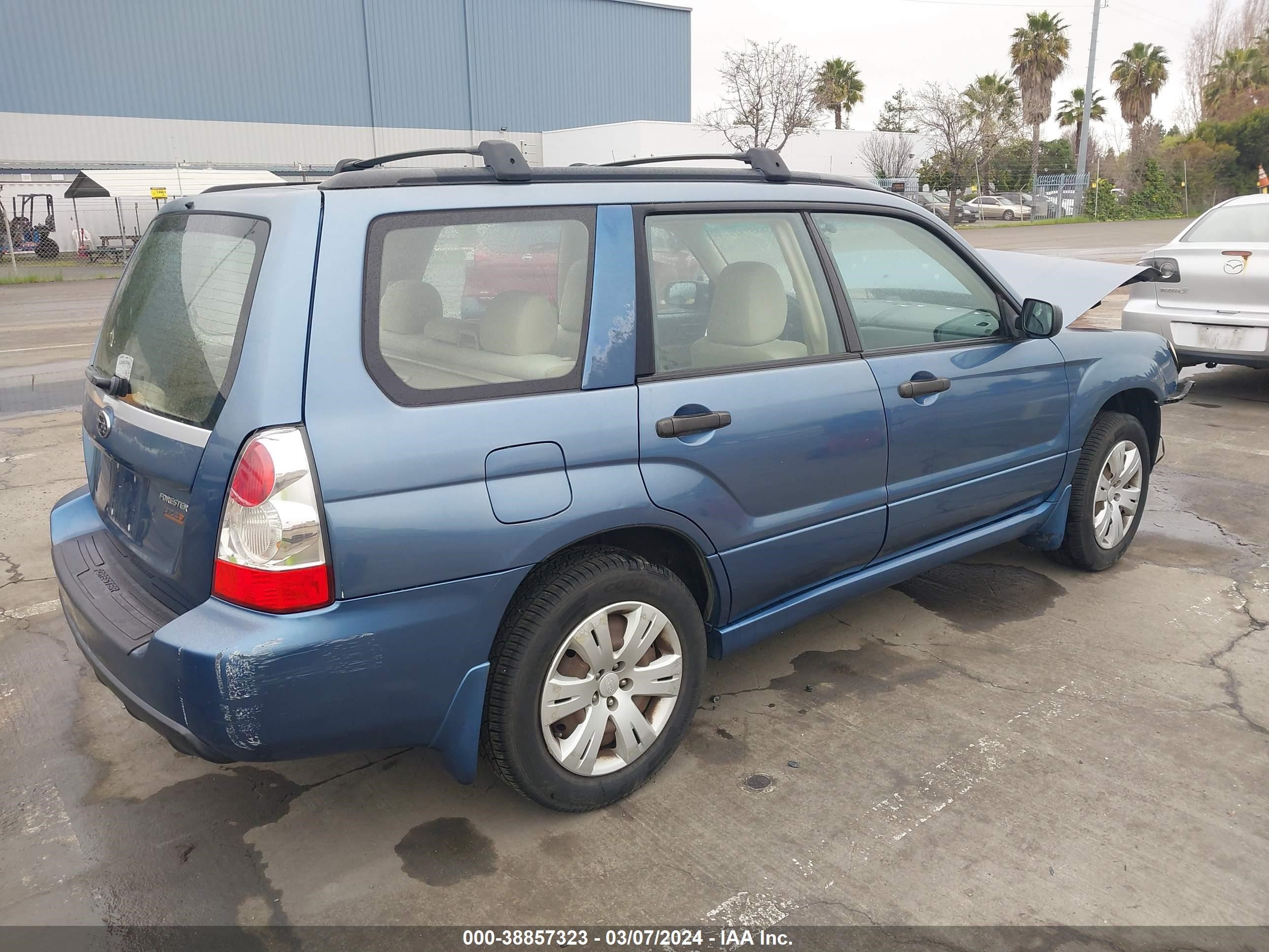 Photo 3 VIN: JF1SG63628H714576 - SUBARU FORESTER 