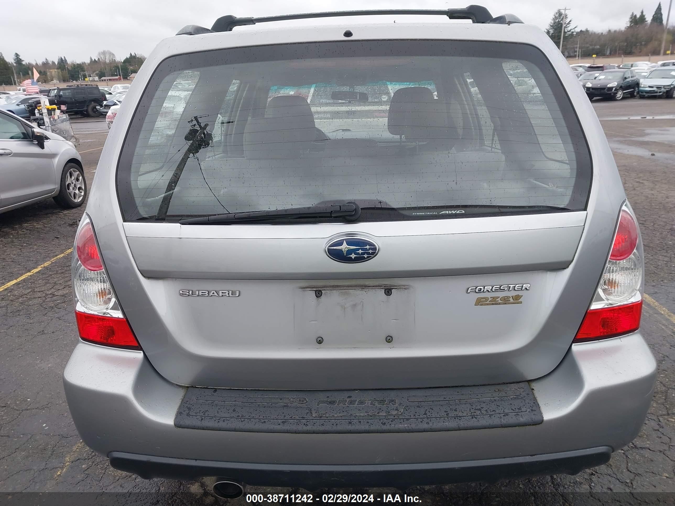 Photo 16 VIN: JF1SG63648H733307 - SUBARU FORESTER 