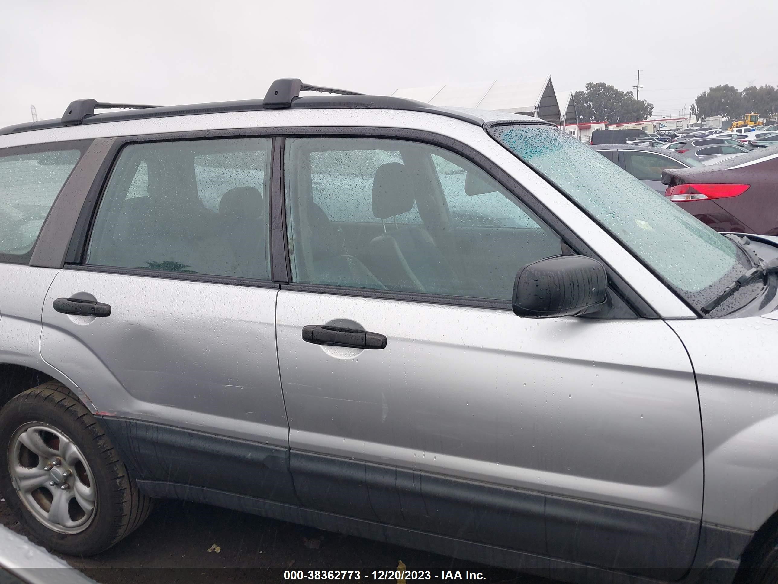 Photo 13 VIN: JF1SG63685G710470 - SUBARU FORESTER 