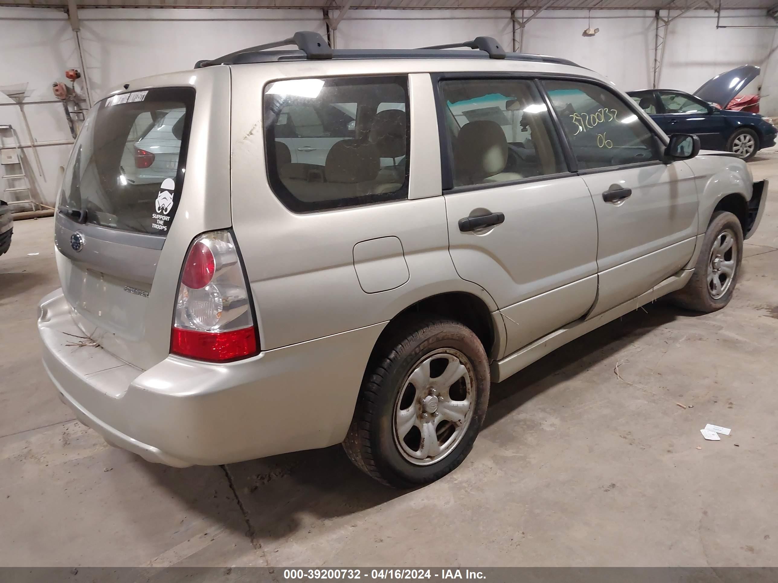 Photo 3 VIN: JF1SG63686G758956 - SUBARU FORESTER 