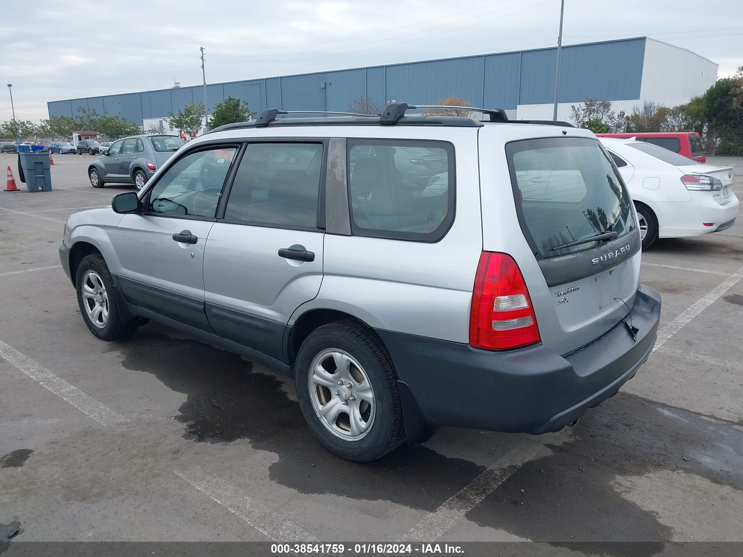 Photo 2 VIN: JF1SG636X5H728320 - SUBARU FORESTER 