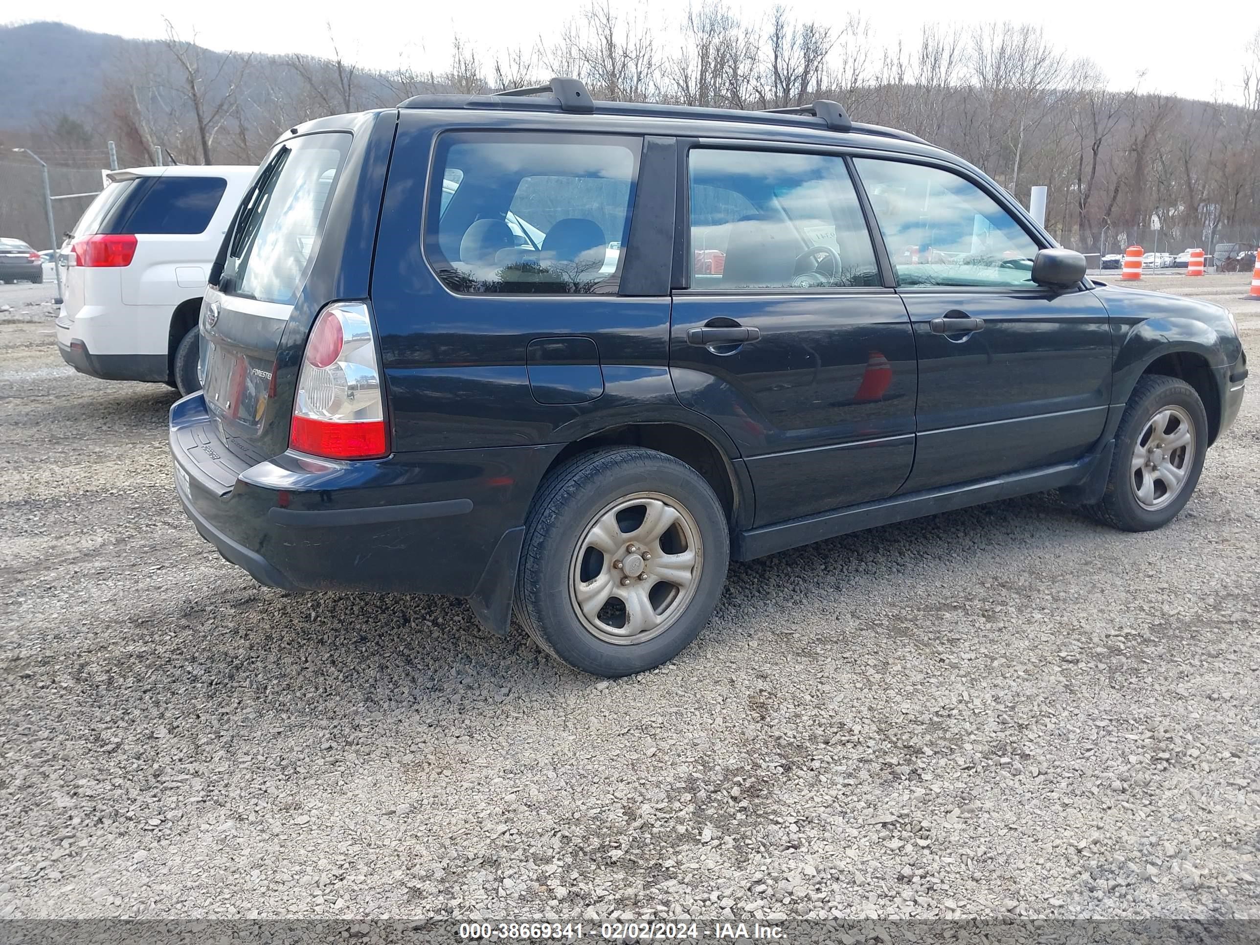 Photo 3 VIN: JF1SG636X7G728472 - SUBARU FORESTER 