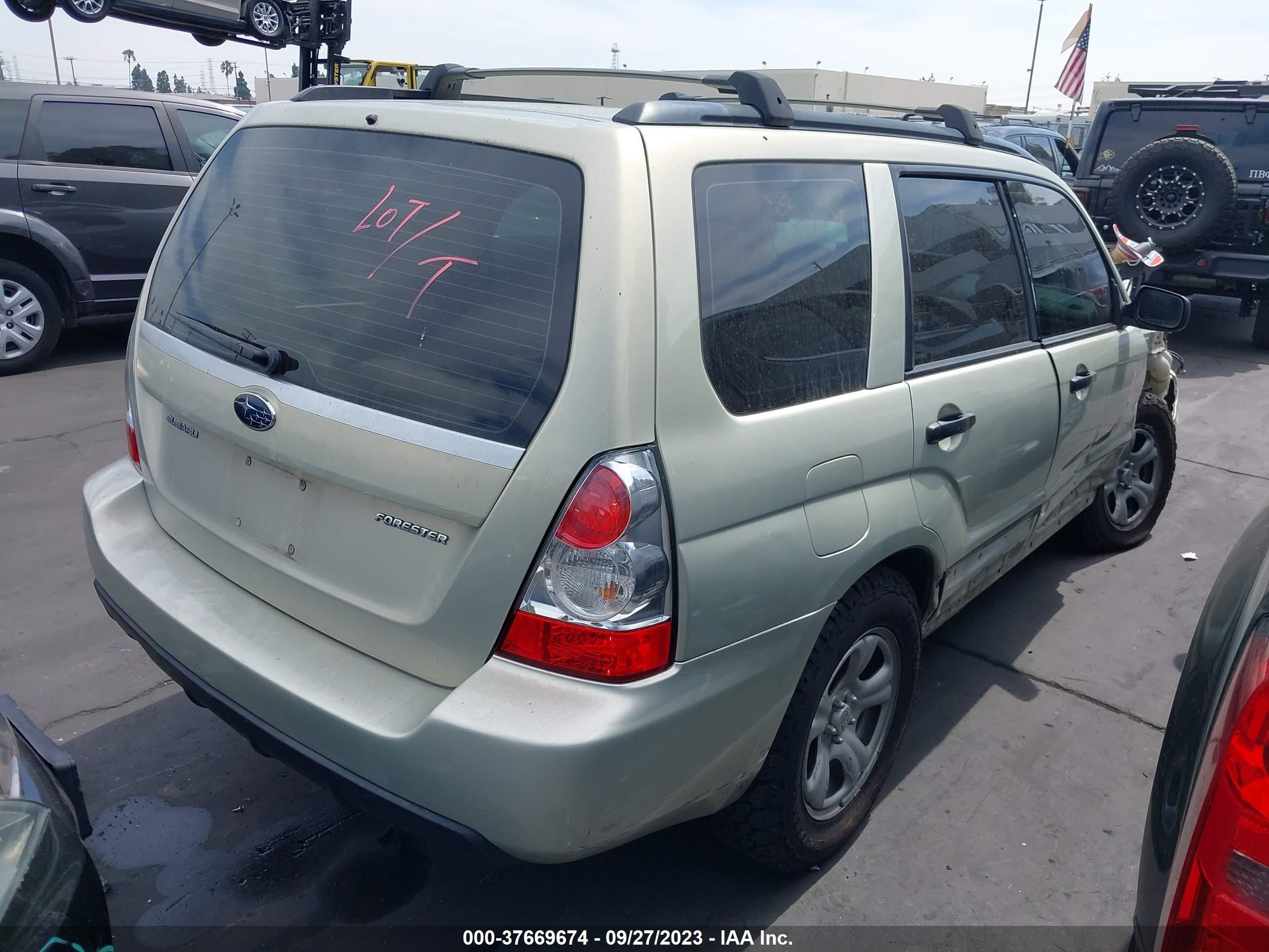 Photo 3 VIN: JF1SG636X7H714467 - SUBARU FORESTER 